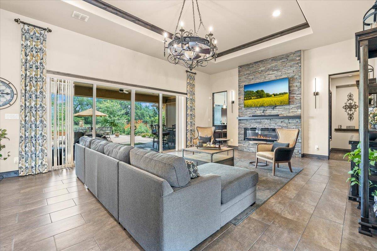 Spring Branch, TX 78070,742 Pacific PL