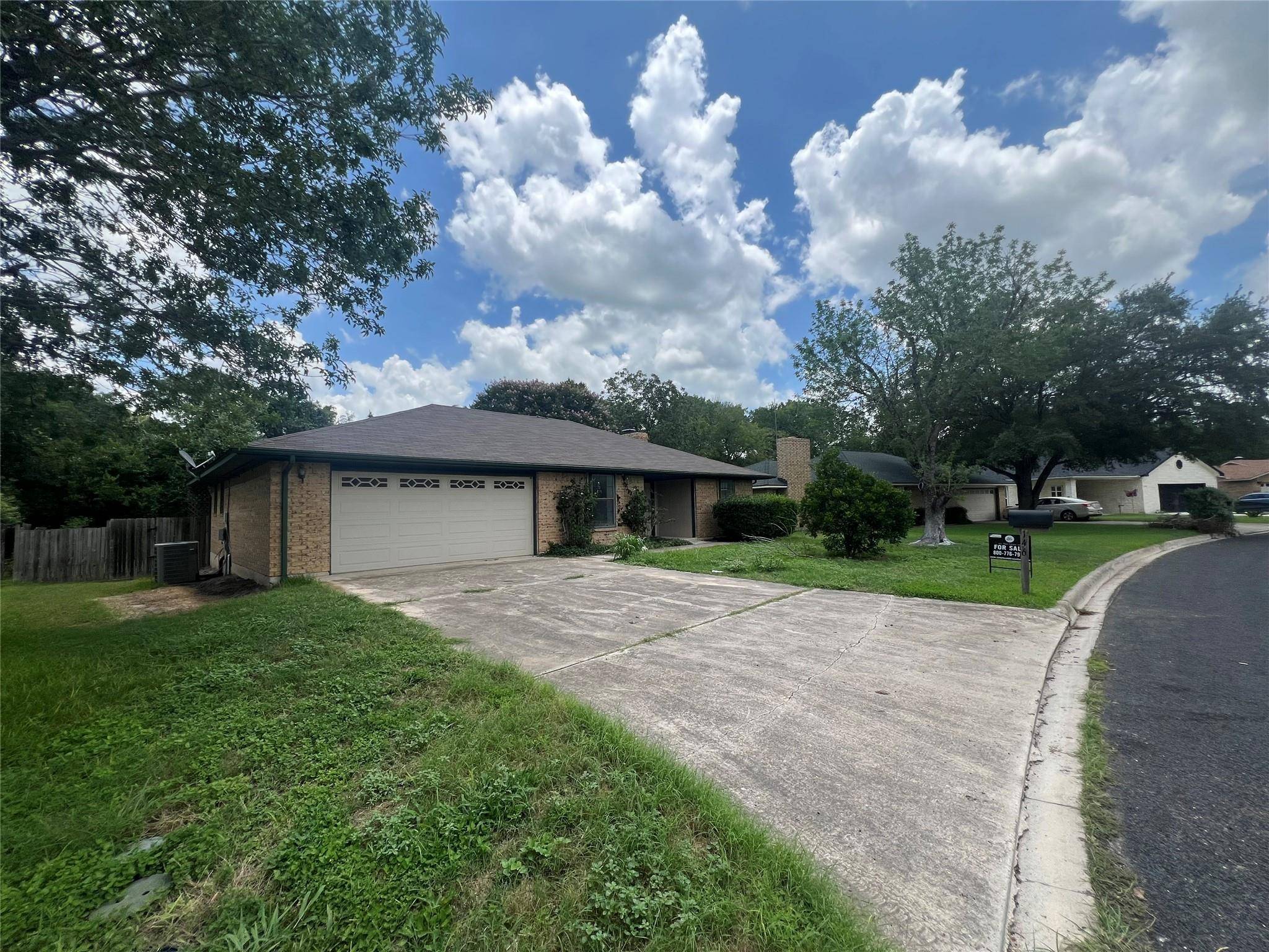 Seguin, TX 78155,146 Forest DR