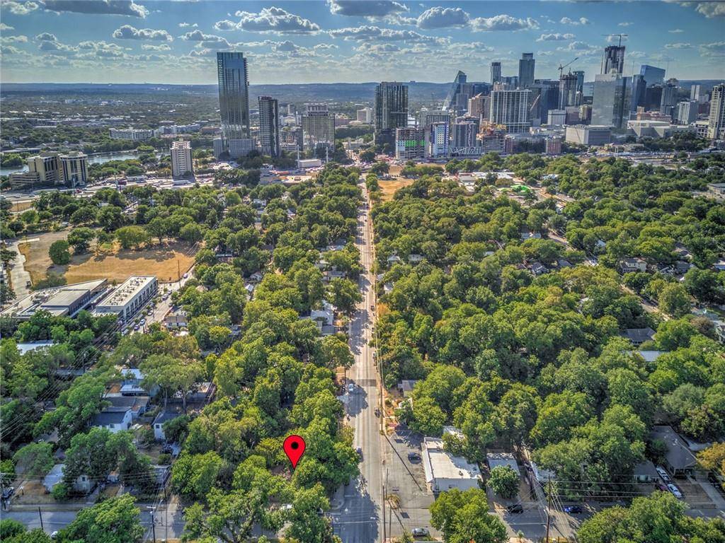 Austin, TX 78702,1511 Holly ST