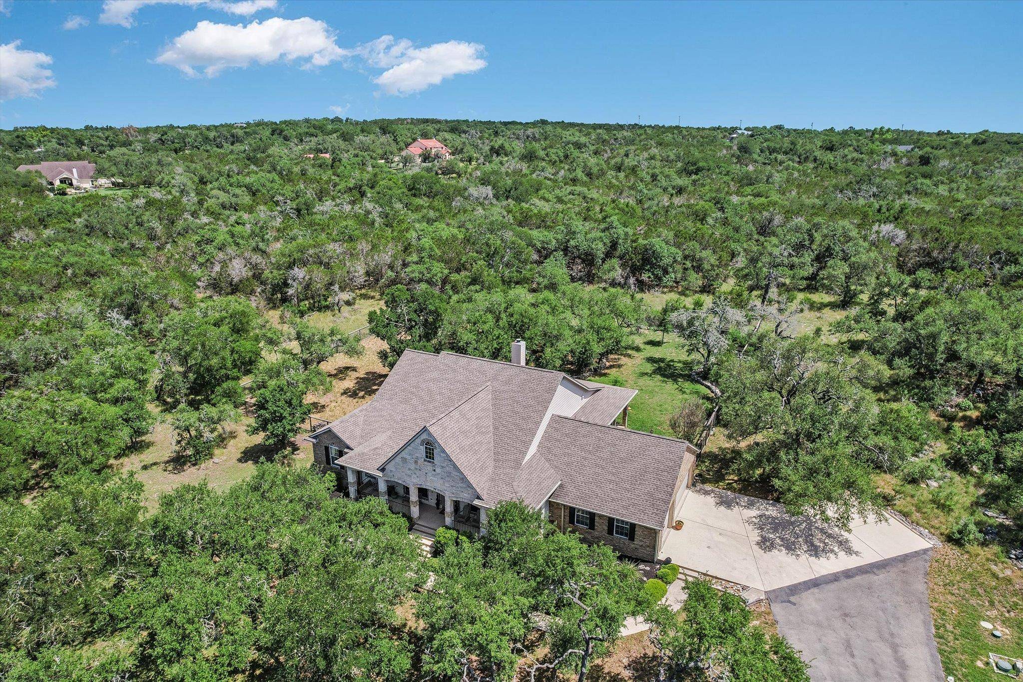 Wimberley, TX 78676,438 TRAIL RIDGE RD