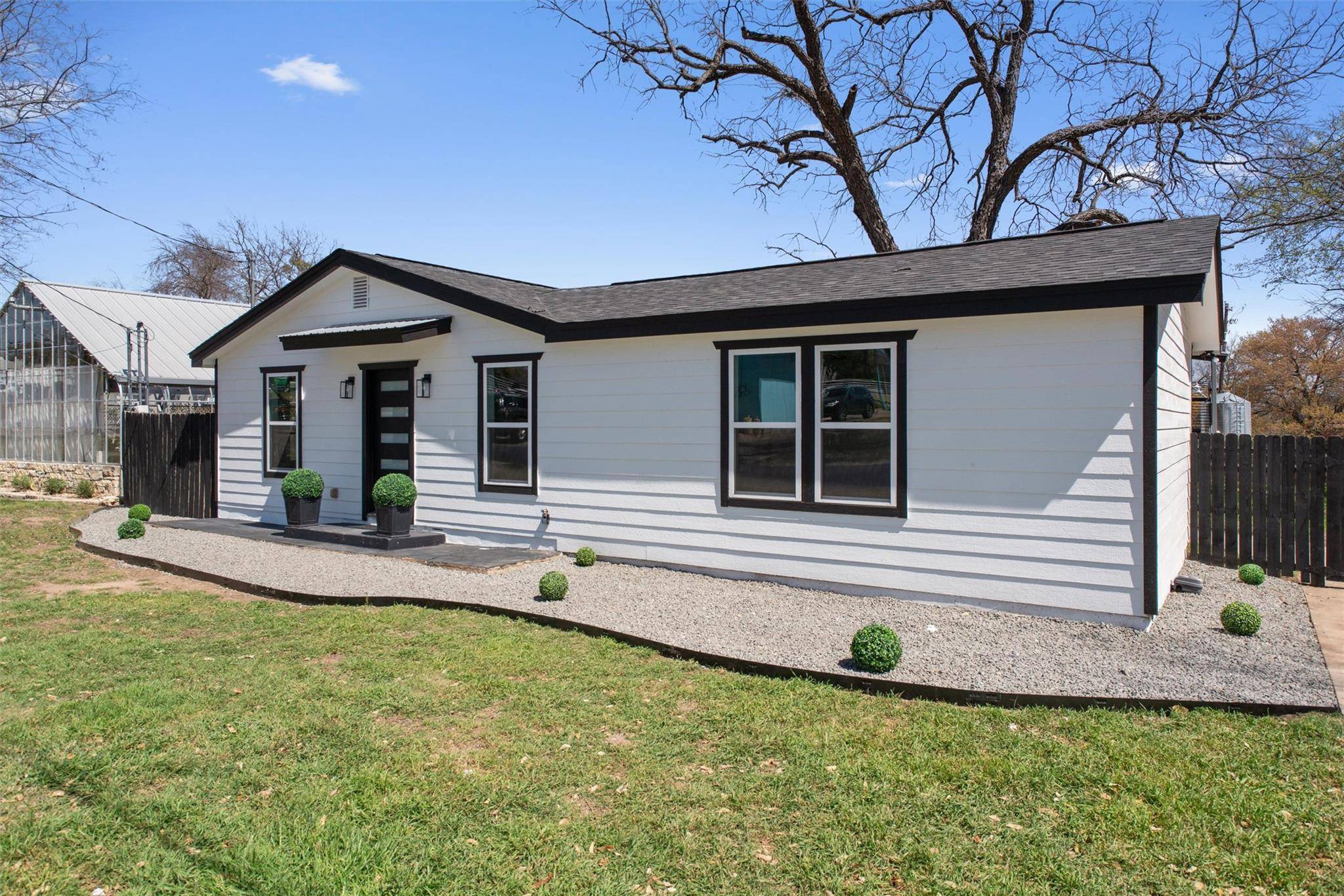 Georgetown, TX 78626,901 N Church ST W