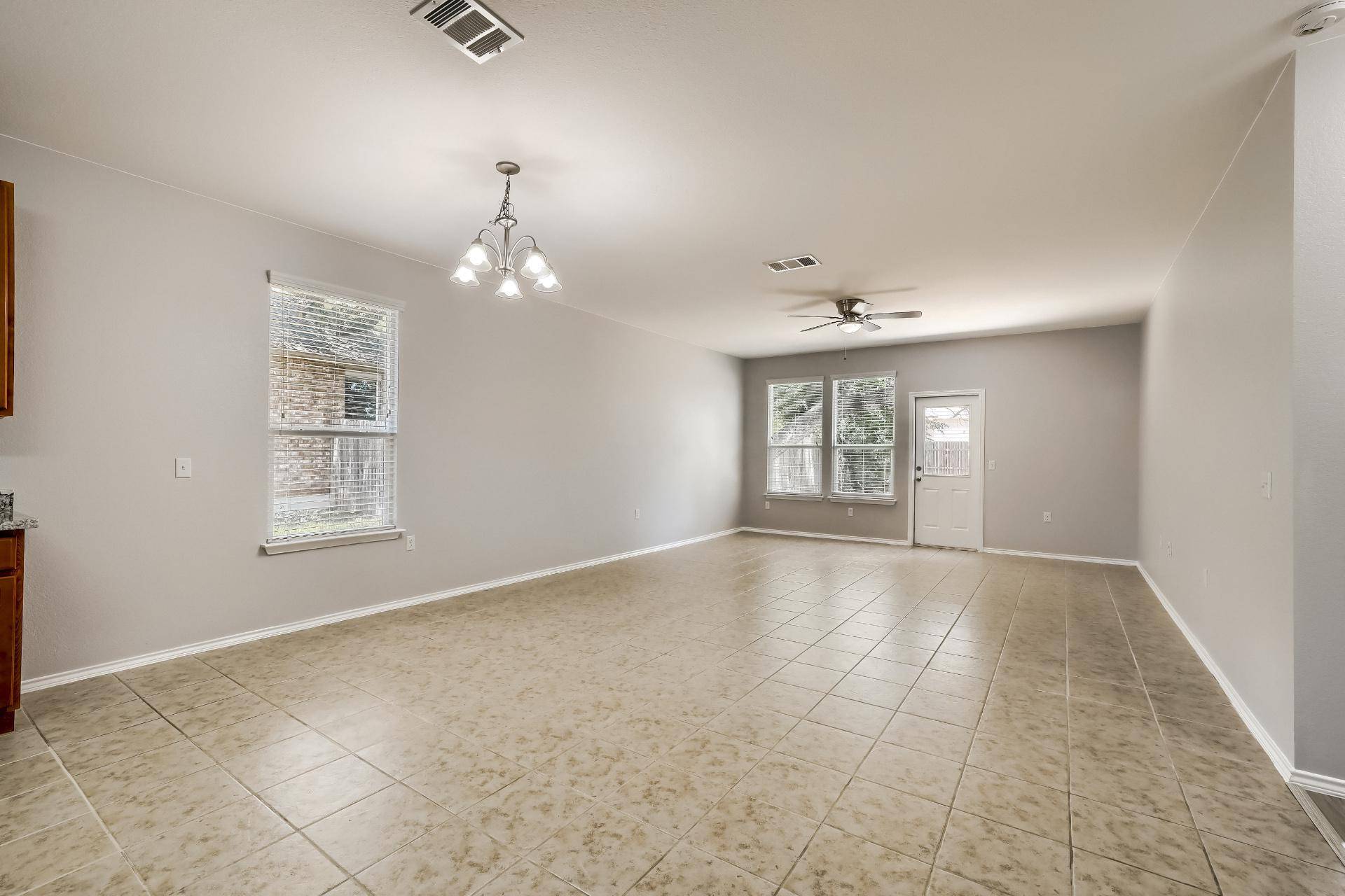 Austin, TX 78724,9008 Tall Sky TRCE