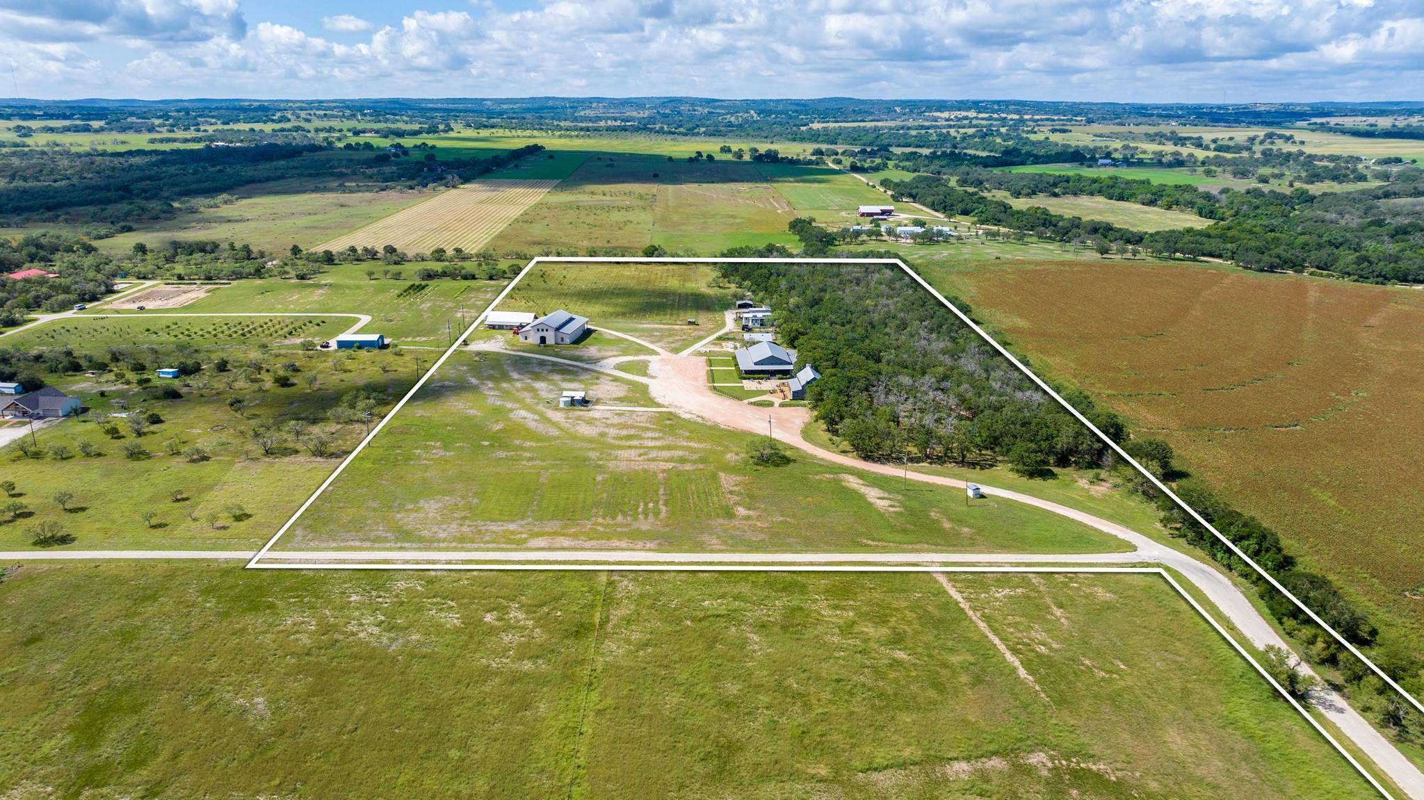 Stonewall, TX 78671,662 Woodrose LN