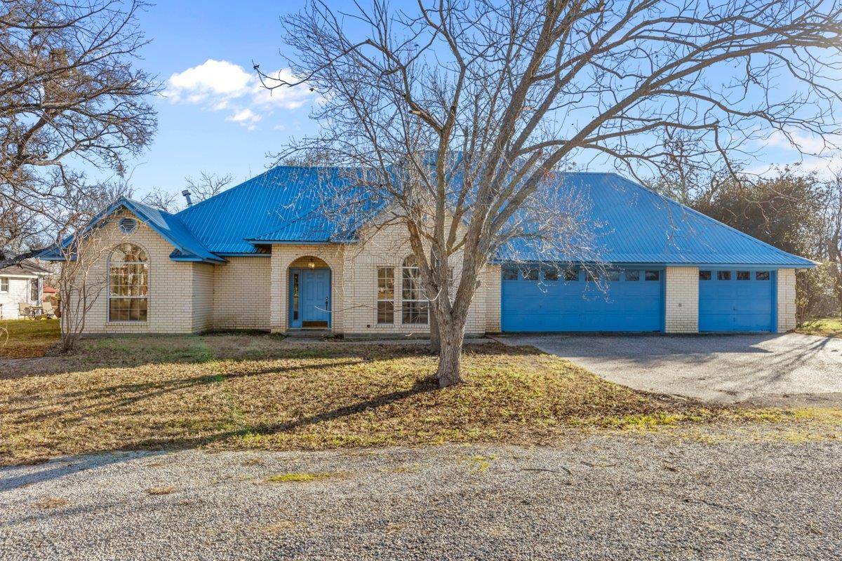 Bartlett, TX 76511,700 W Pietzsch ST