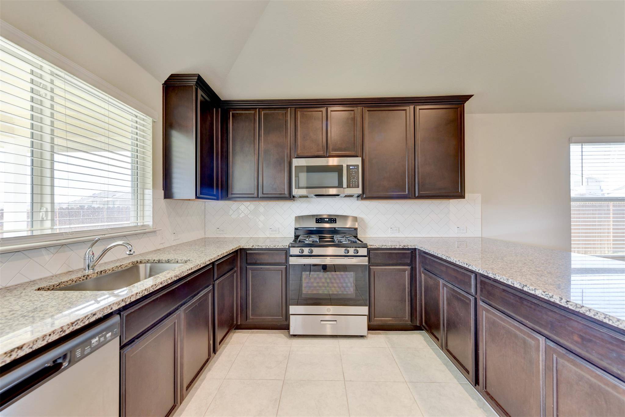 Bastrop, TX 78602,236 Trailside LN