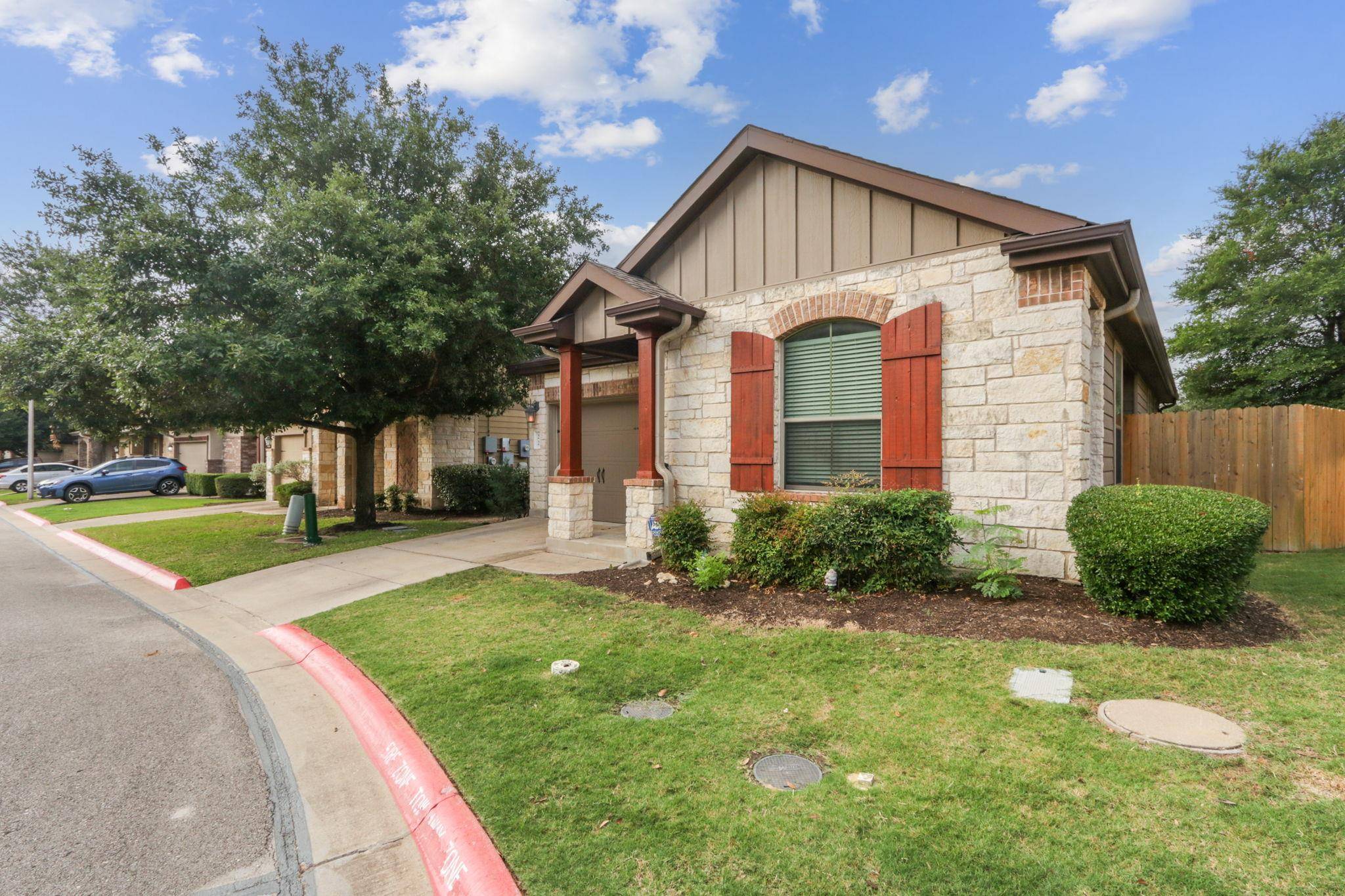 Austin, TX 78745,7233 Menchaca RD #22