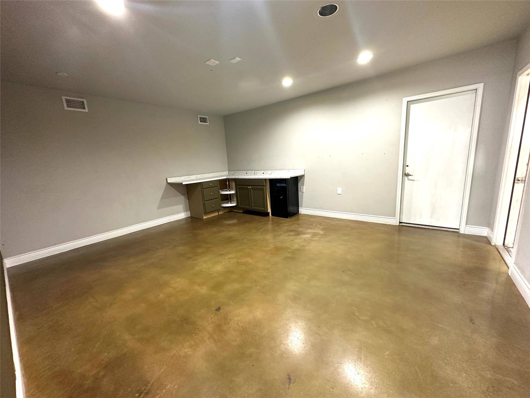 Driftwood, TX 78619,18281 FM 150 W #205