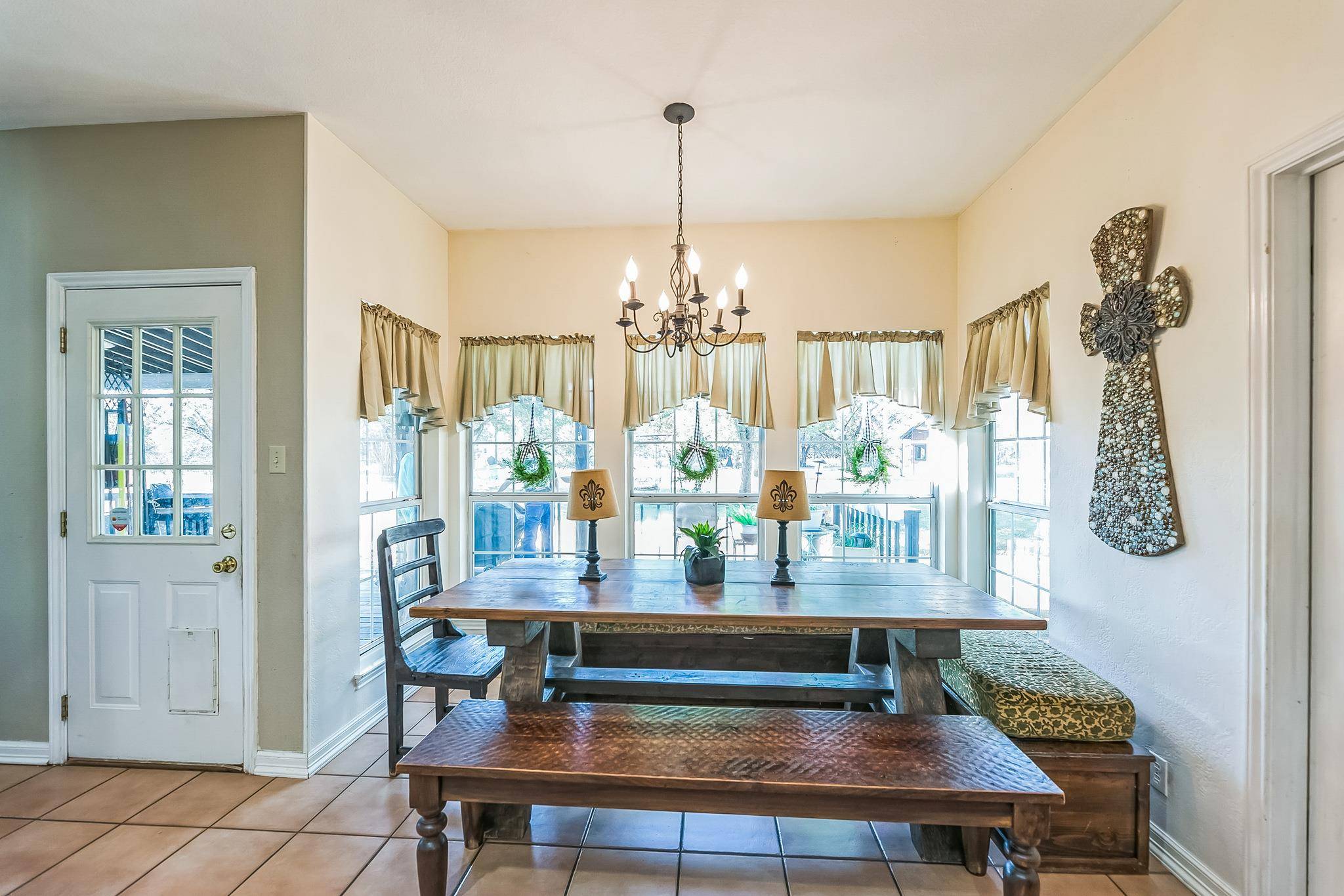 Dripping Springs, TX 78620,909 Oak Meadow DR