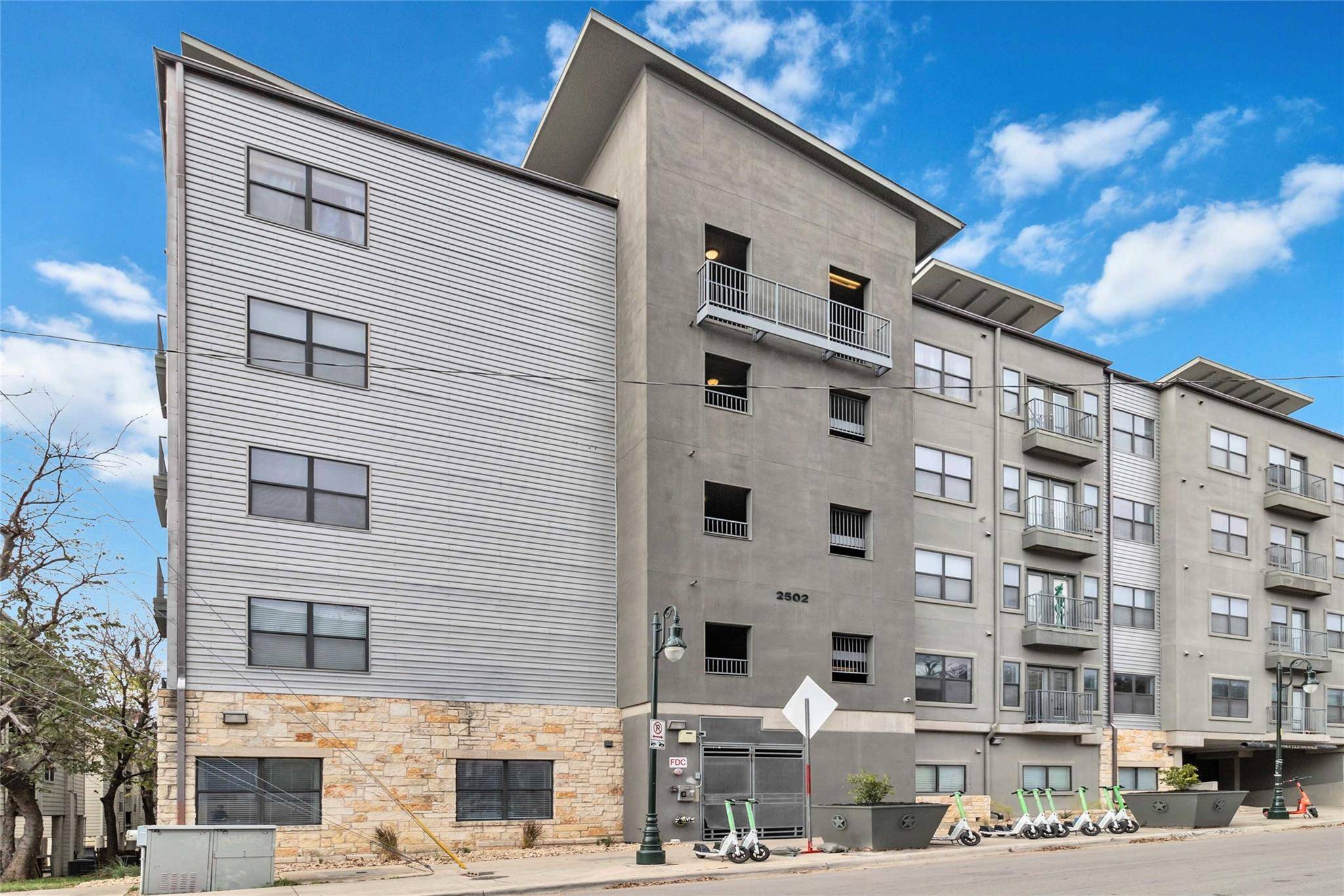 Austin, TX 78705,2502 Leon ST #205
