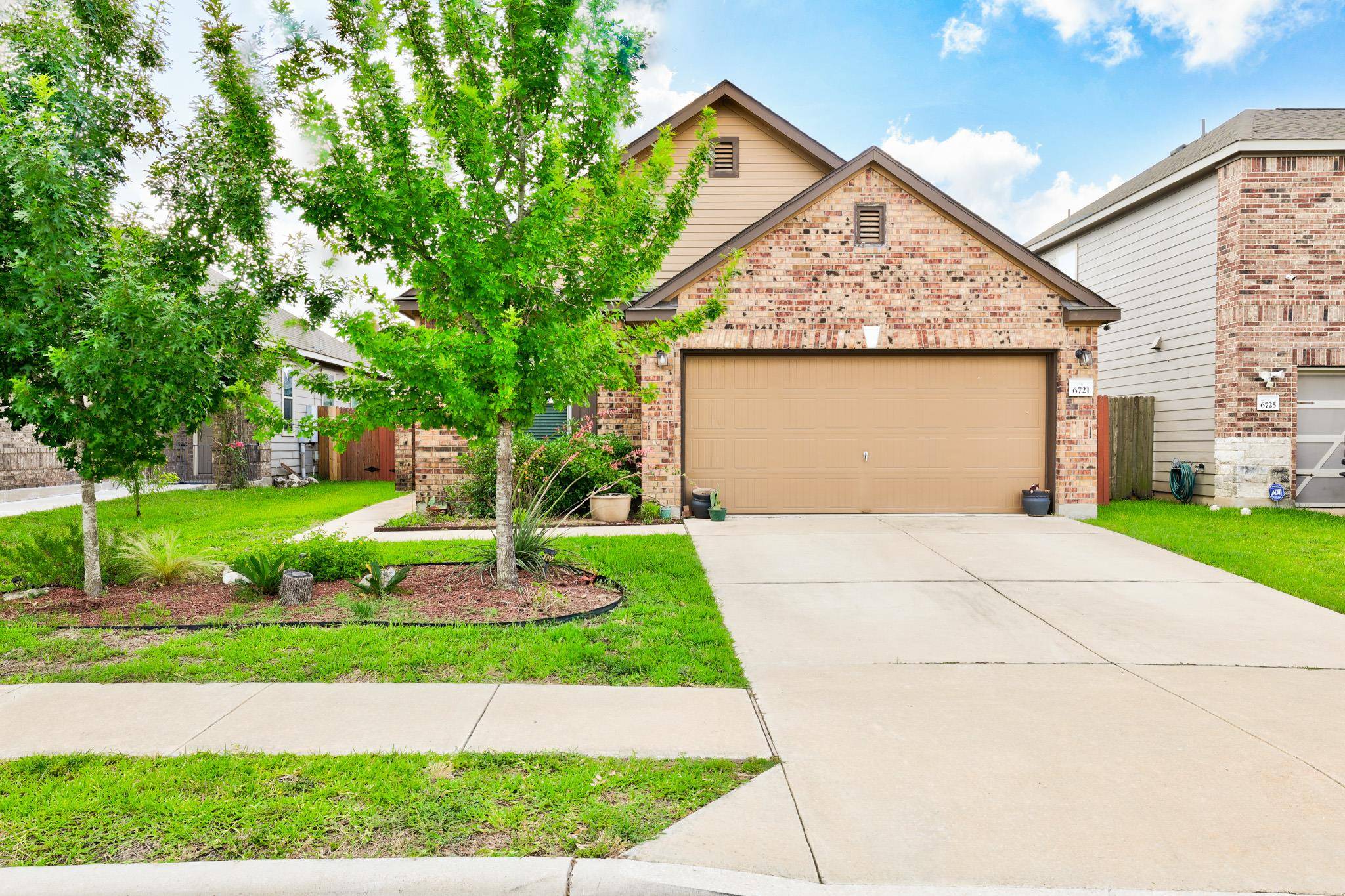 Del Valle, TX 78617,6721 Moores Ferry DR