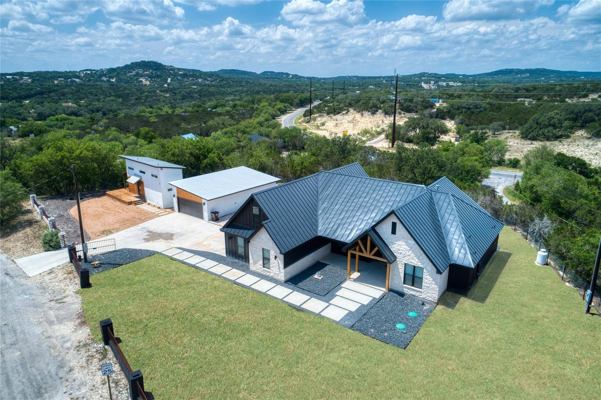Lakehills, TX 78063,148 Elm Cove DR