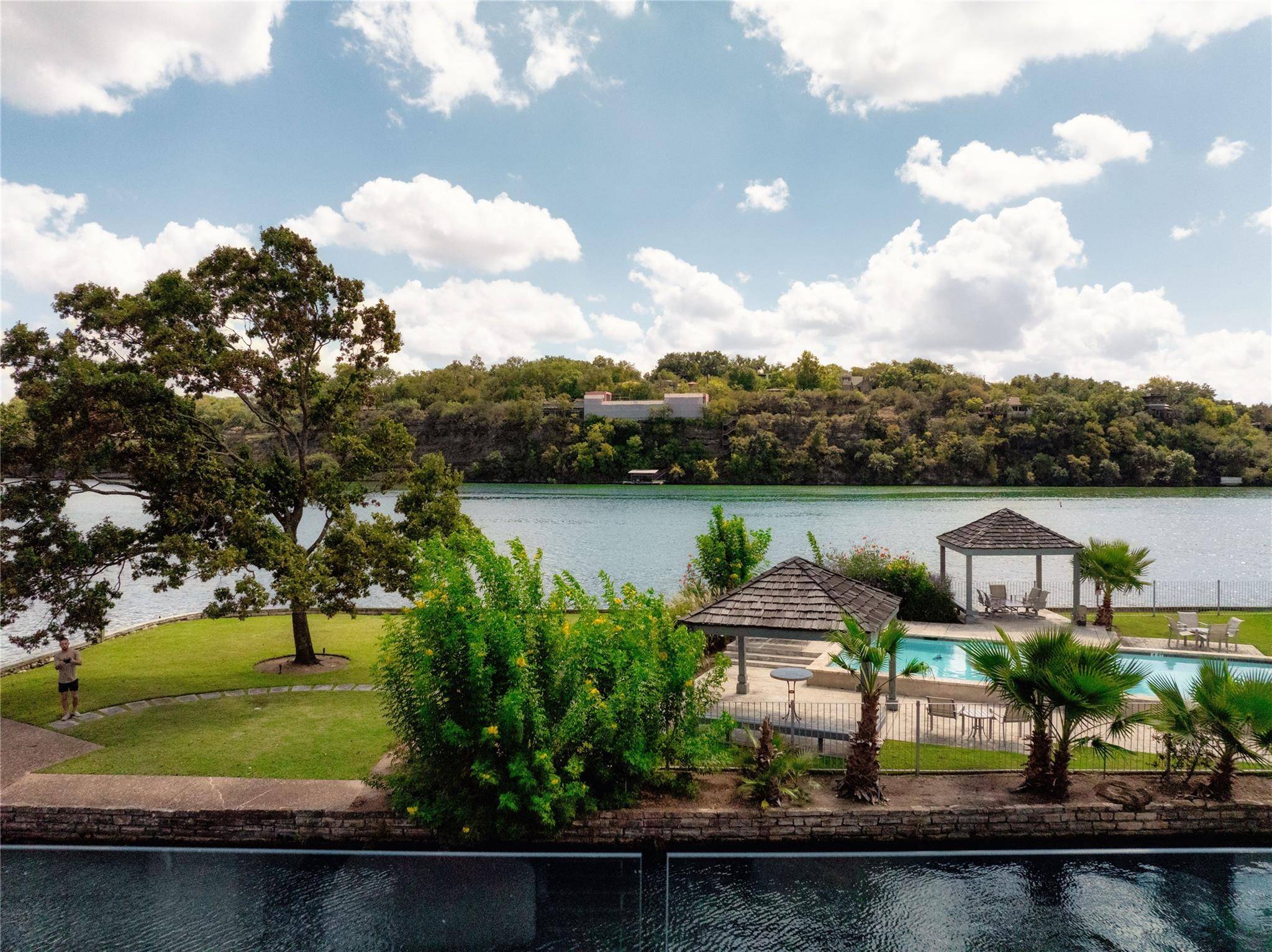 Austin, TX 78746,2329 Westlake Dr DR #4