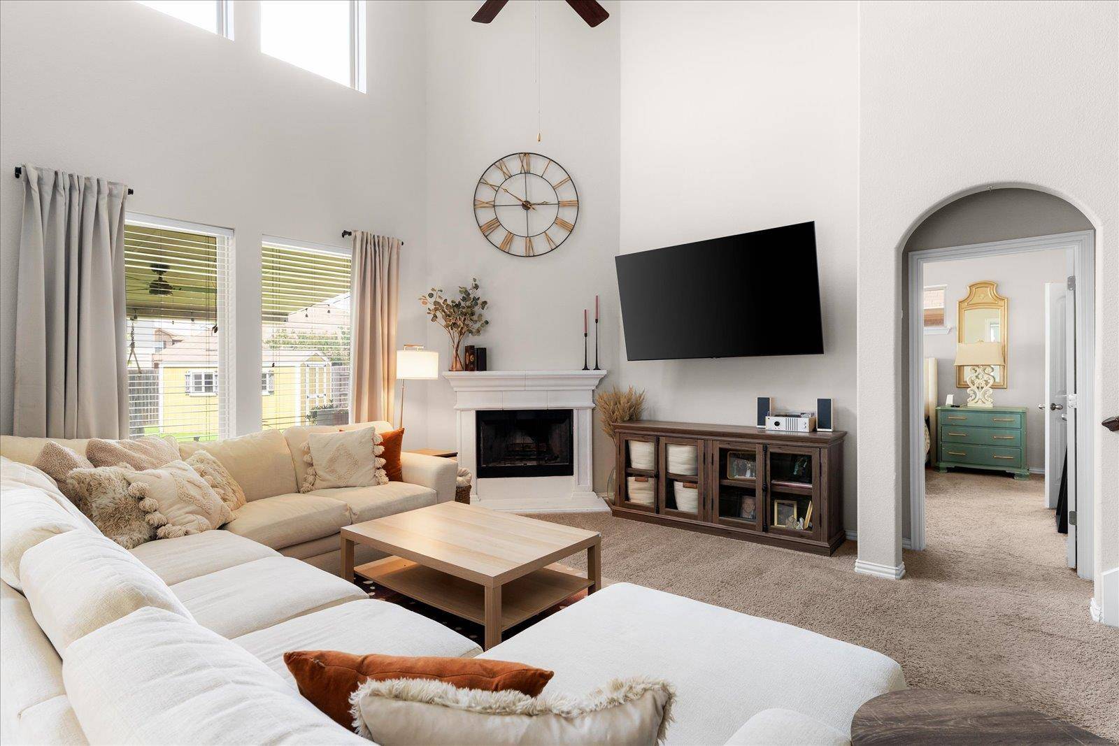 Buda, TX 78610,211 Joseph DR