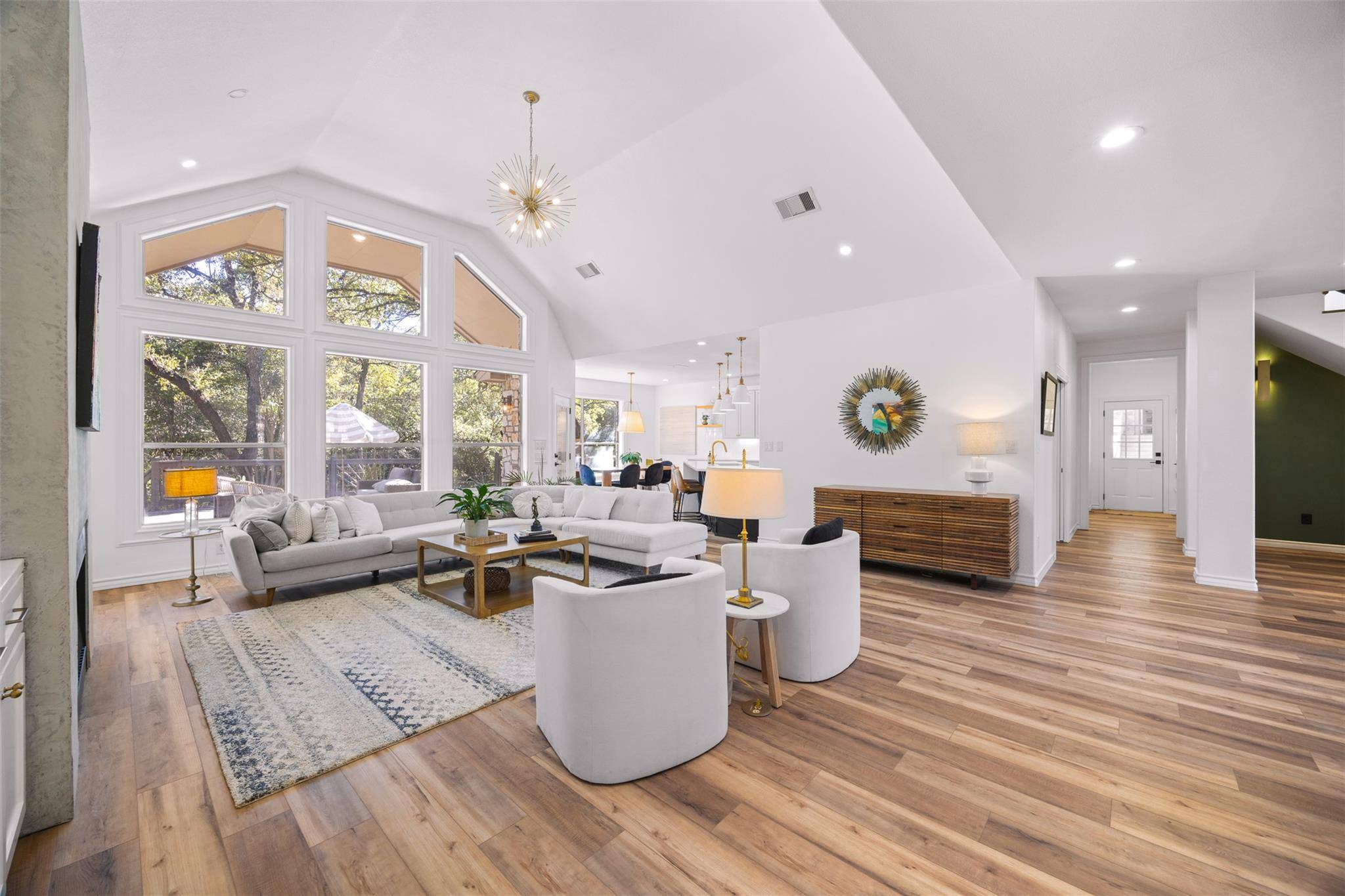 Austin, TX 78736,6601 Midwood PKWY