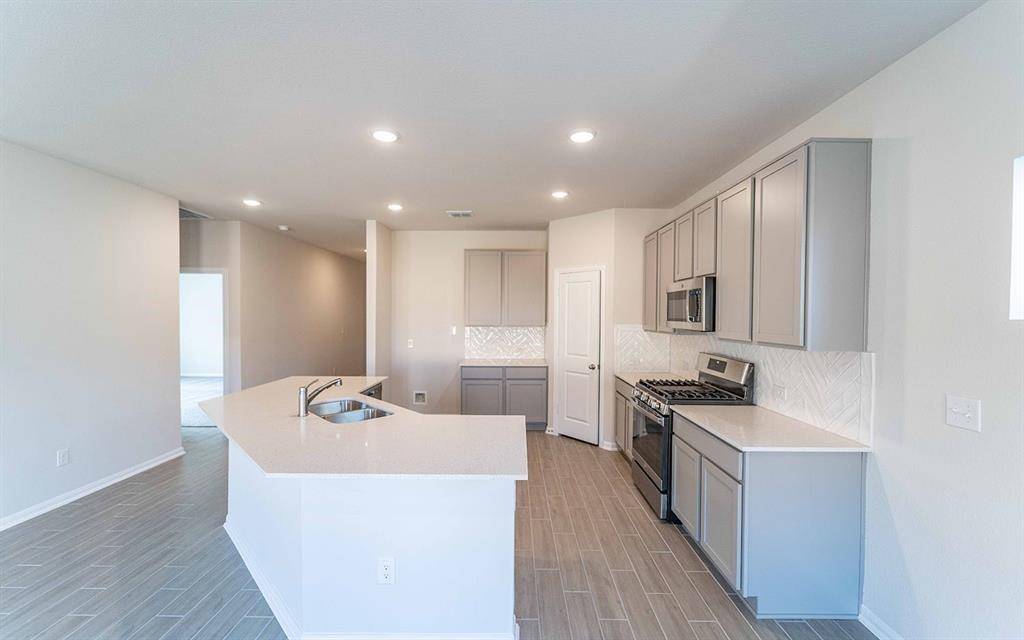 Kyle, TX 78640,141 Yellowstone DR