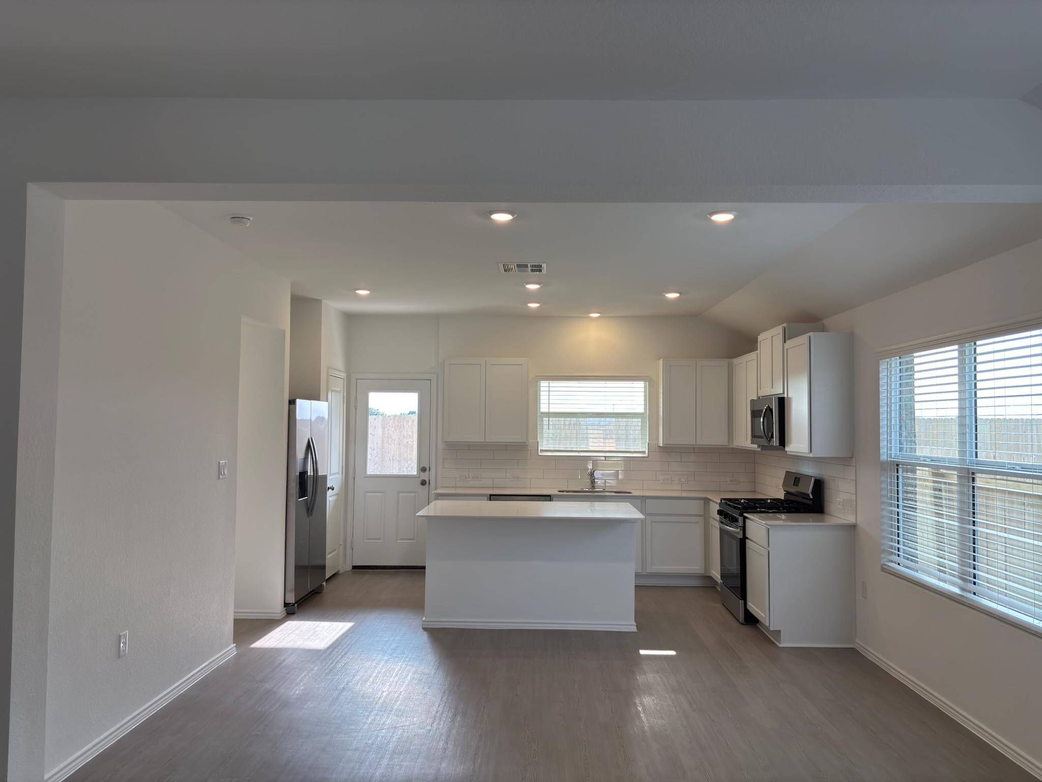 Hutto, TX 78634,209 Camargue DR