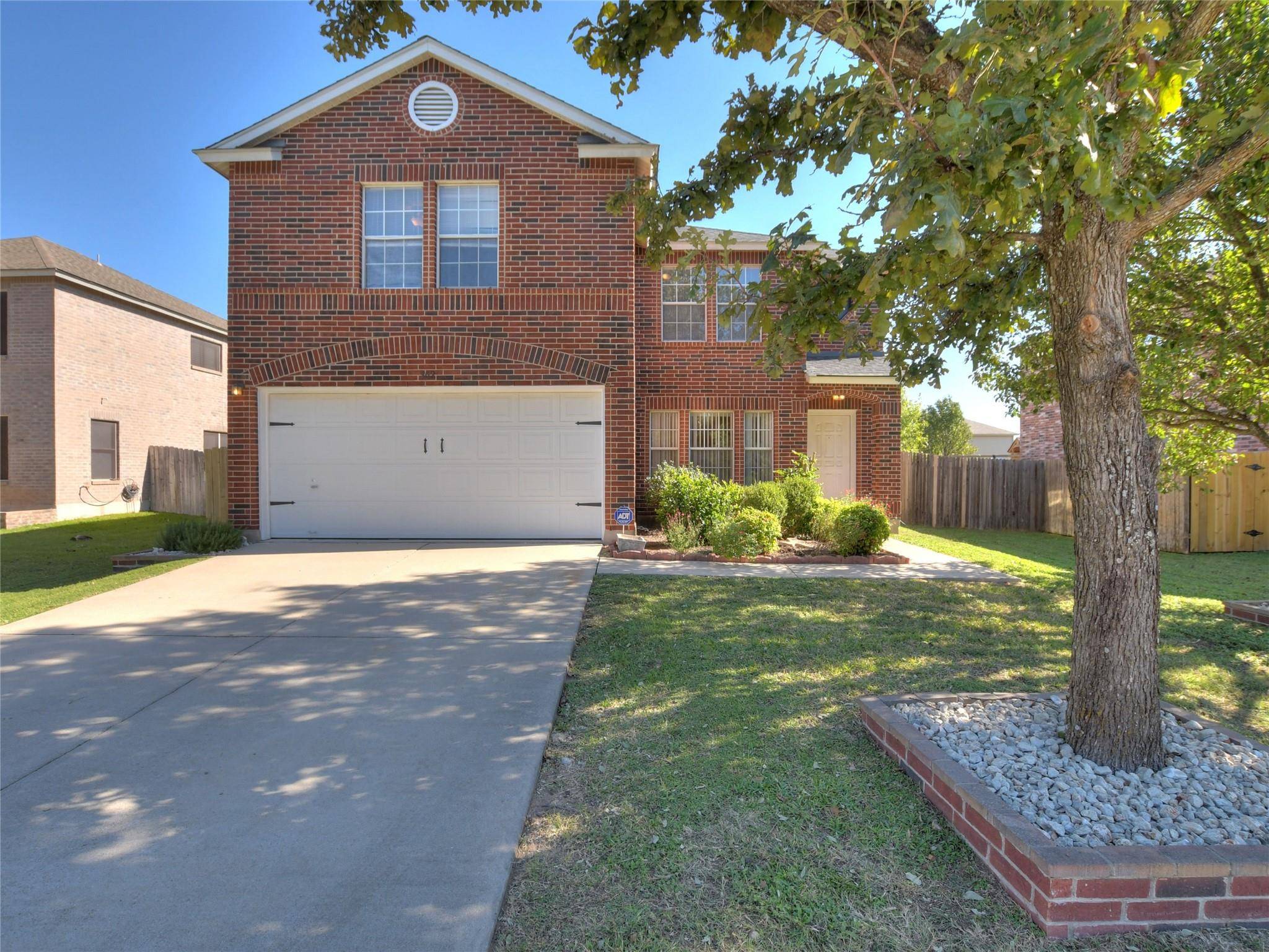 Leander, TX 78641,302 Edgewood CV