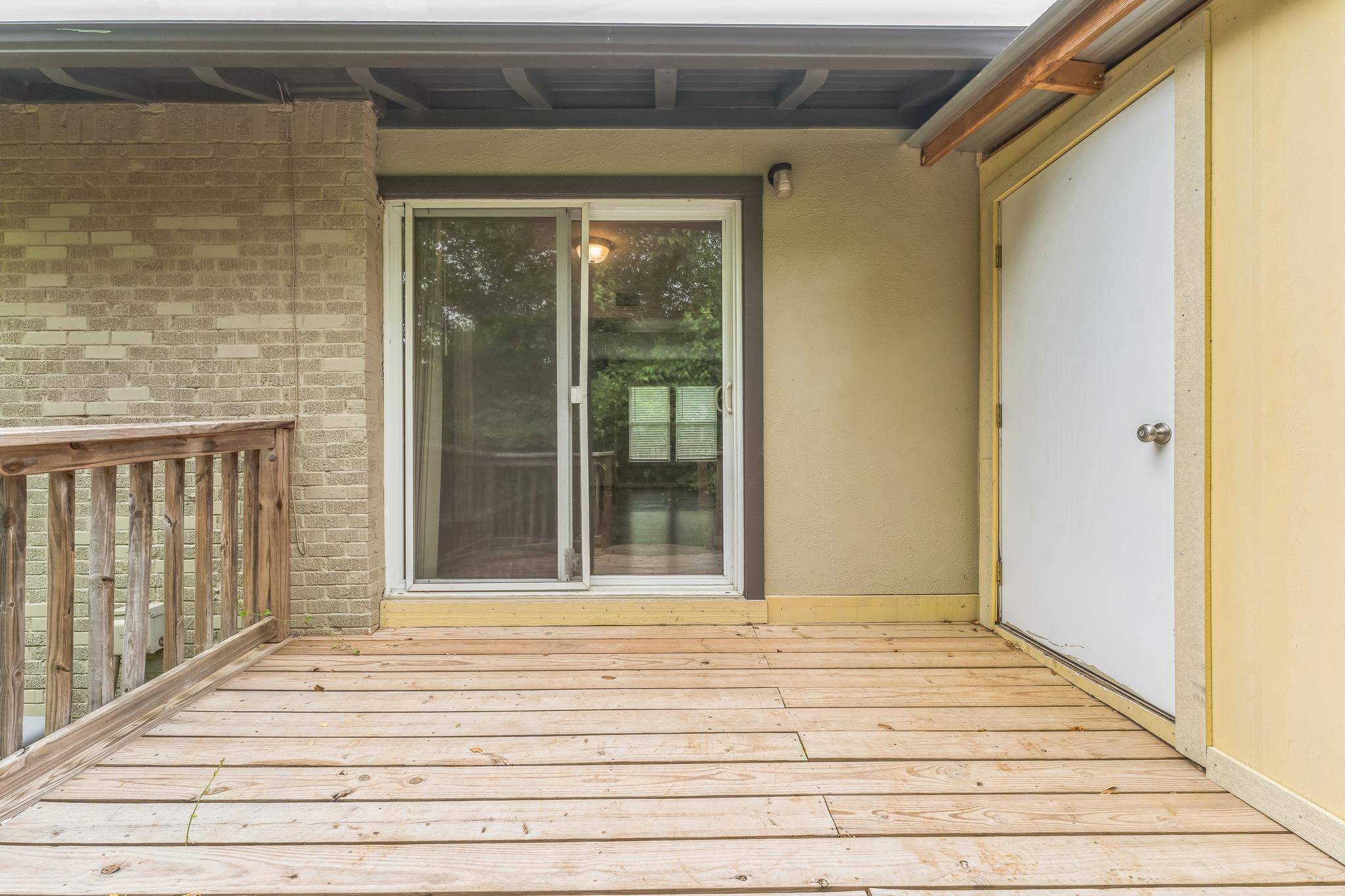 Austin, TX 78749,5216 McCarty W #8