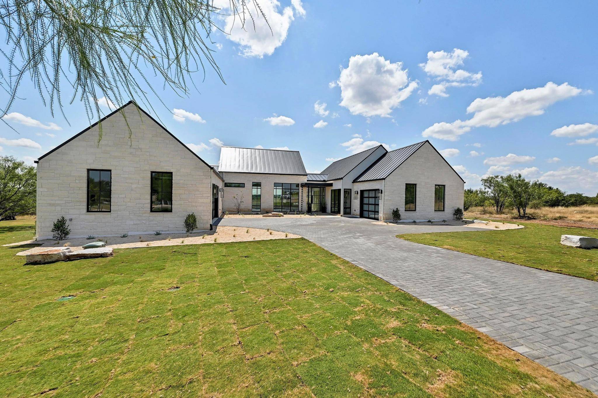 Horseshoe Bay, TX 78657,108 Beauty Berry