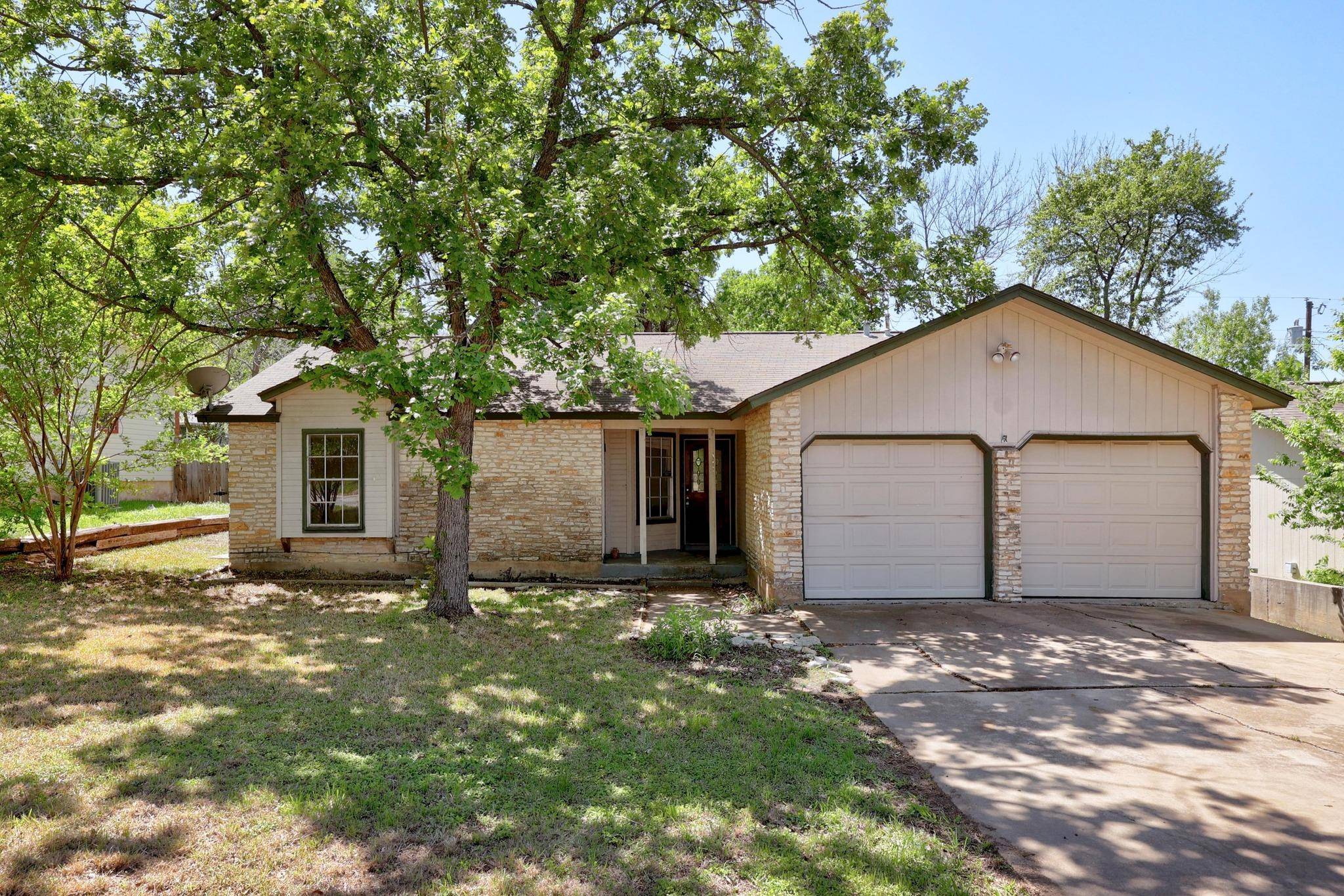 Round Rock, TX 78681,2304 Silver SPUR