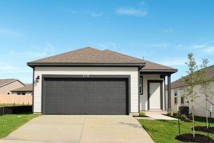 San Marcos, TX 78666,118 Cutleaf CV
