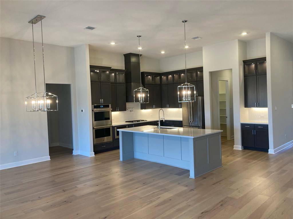Dripping Springs, TX 78620,115 Cast Iron CV