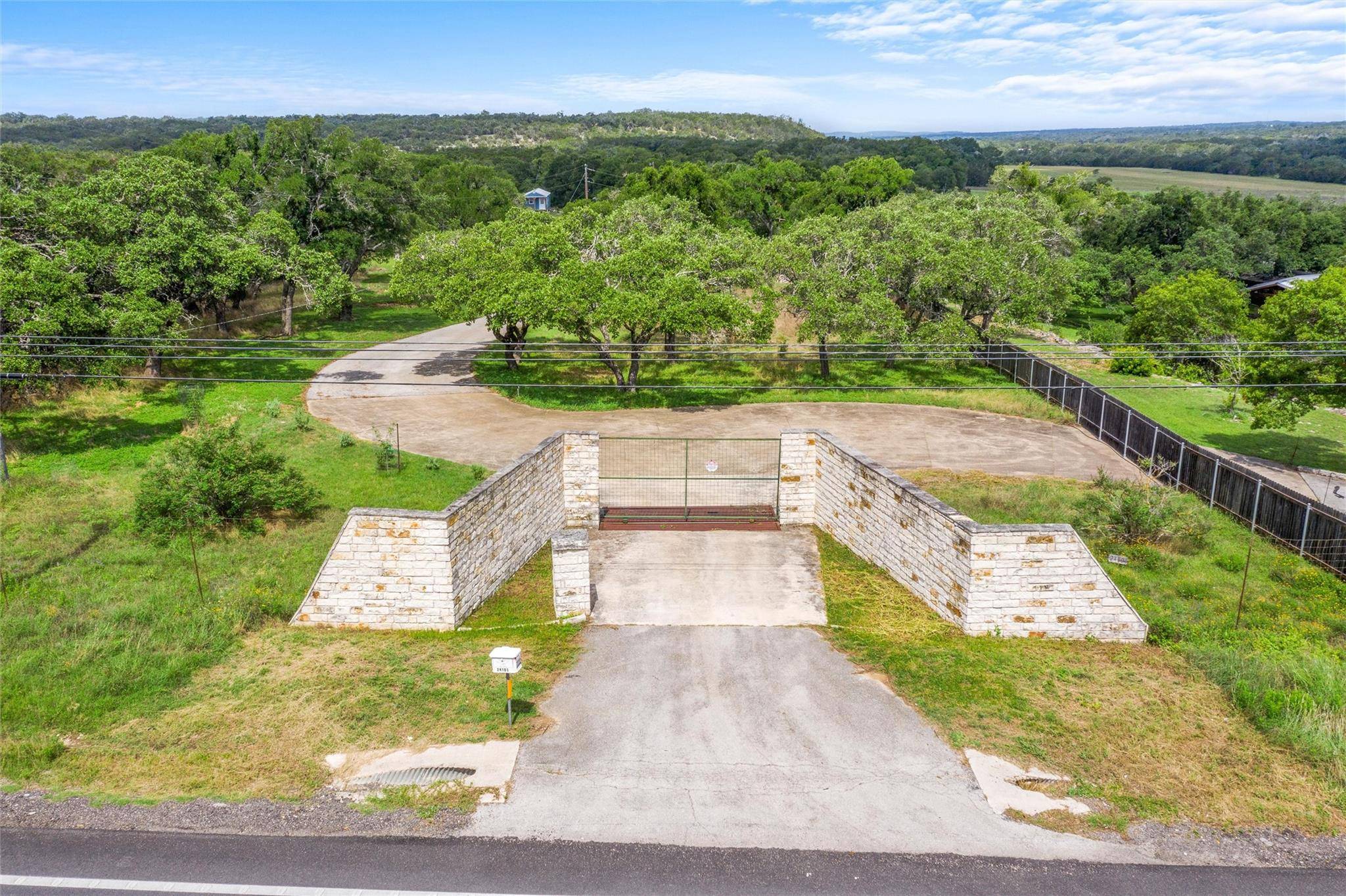 Dripping Springs, TX 78620,24101 Ranch Road 12