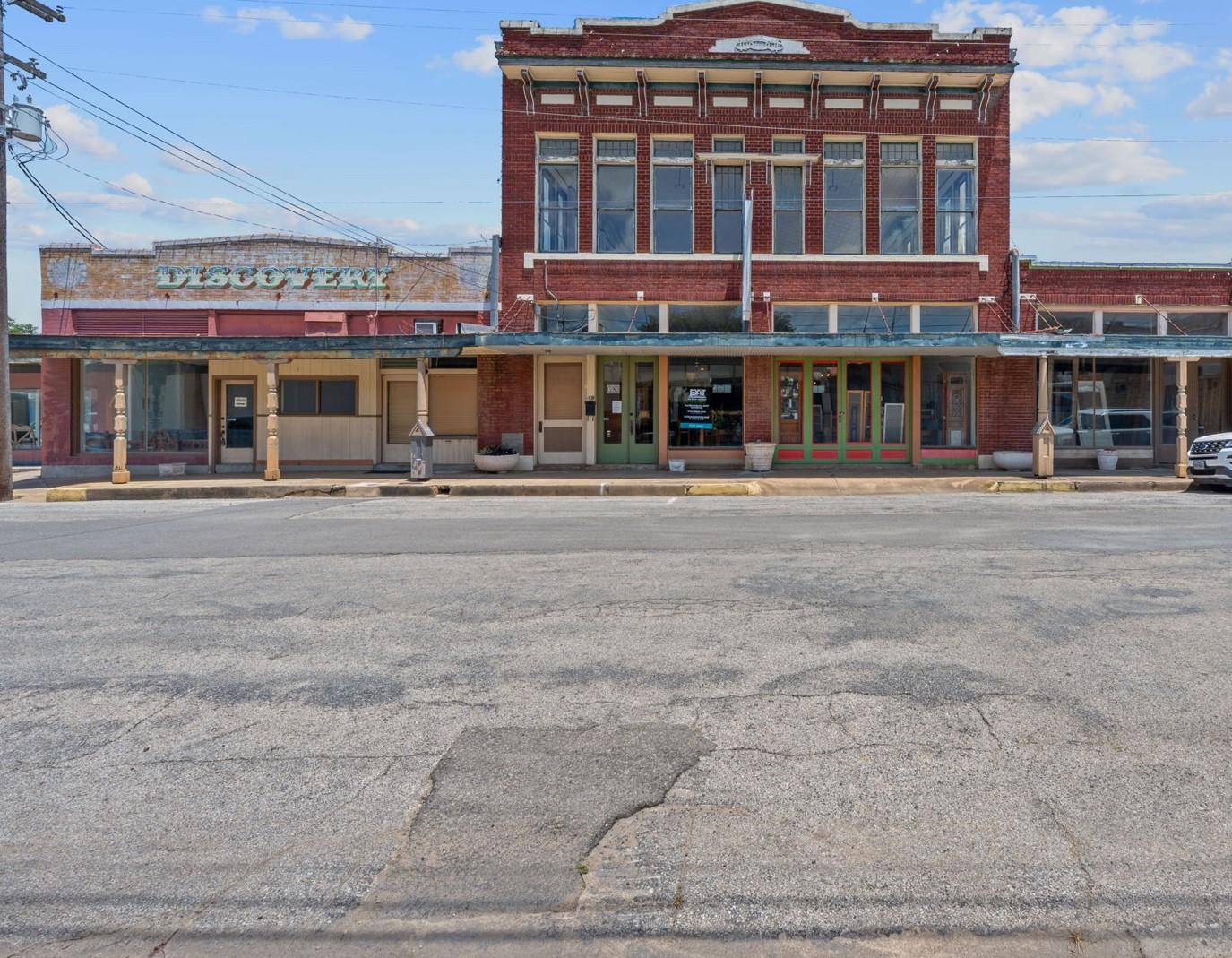 Gonzales, TX 78629,409 Saint Francis ST