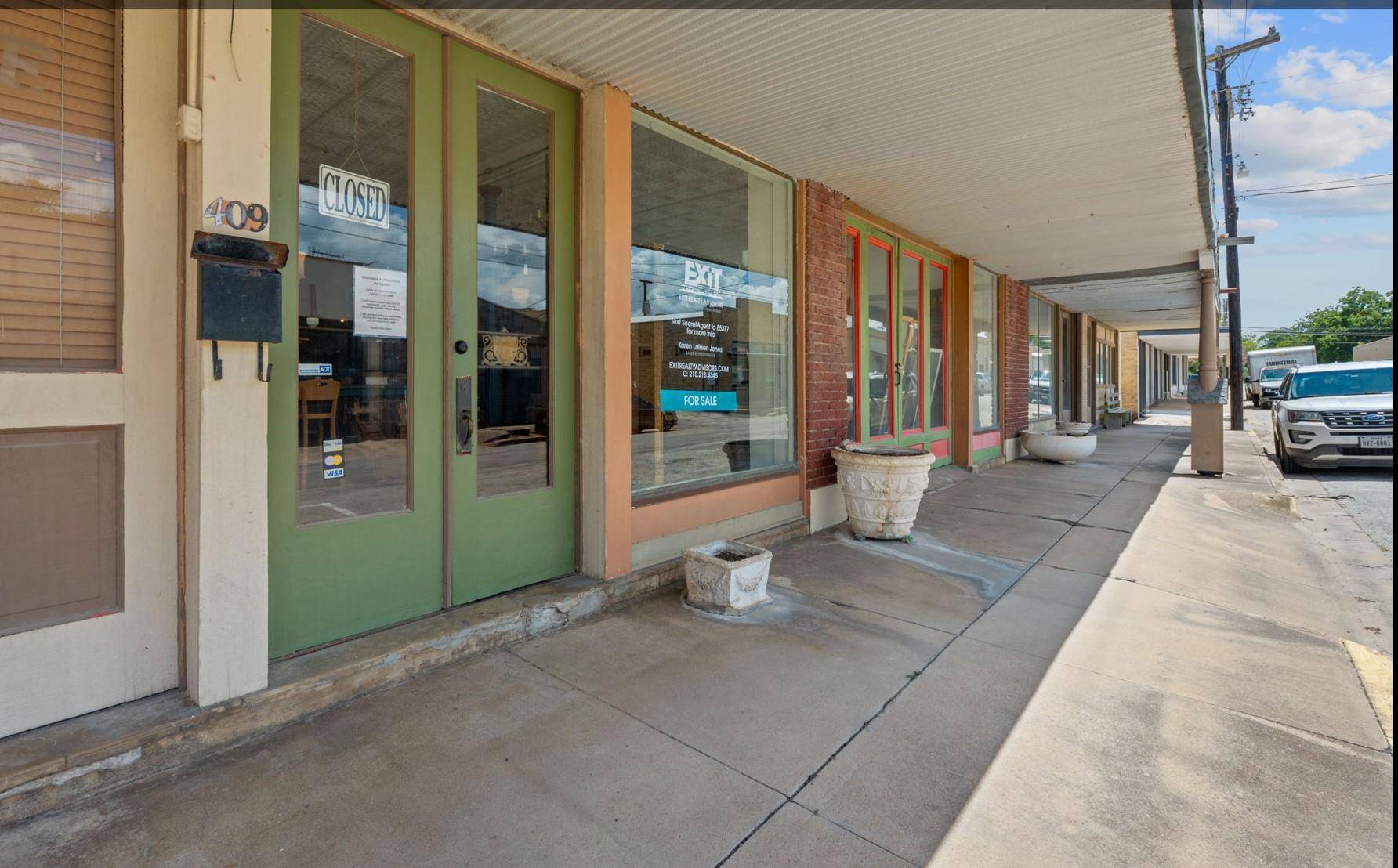 Gonzales, TX 78629,409 Saint Francis ST