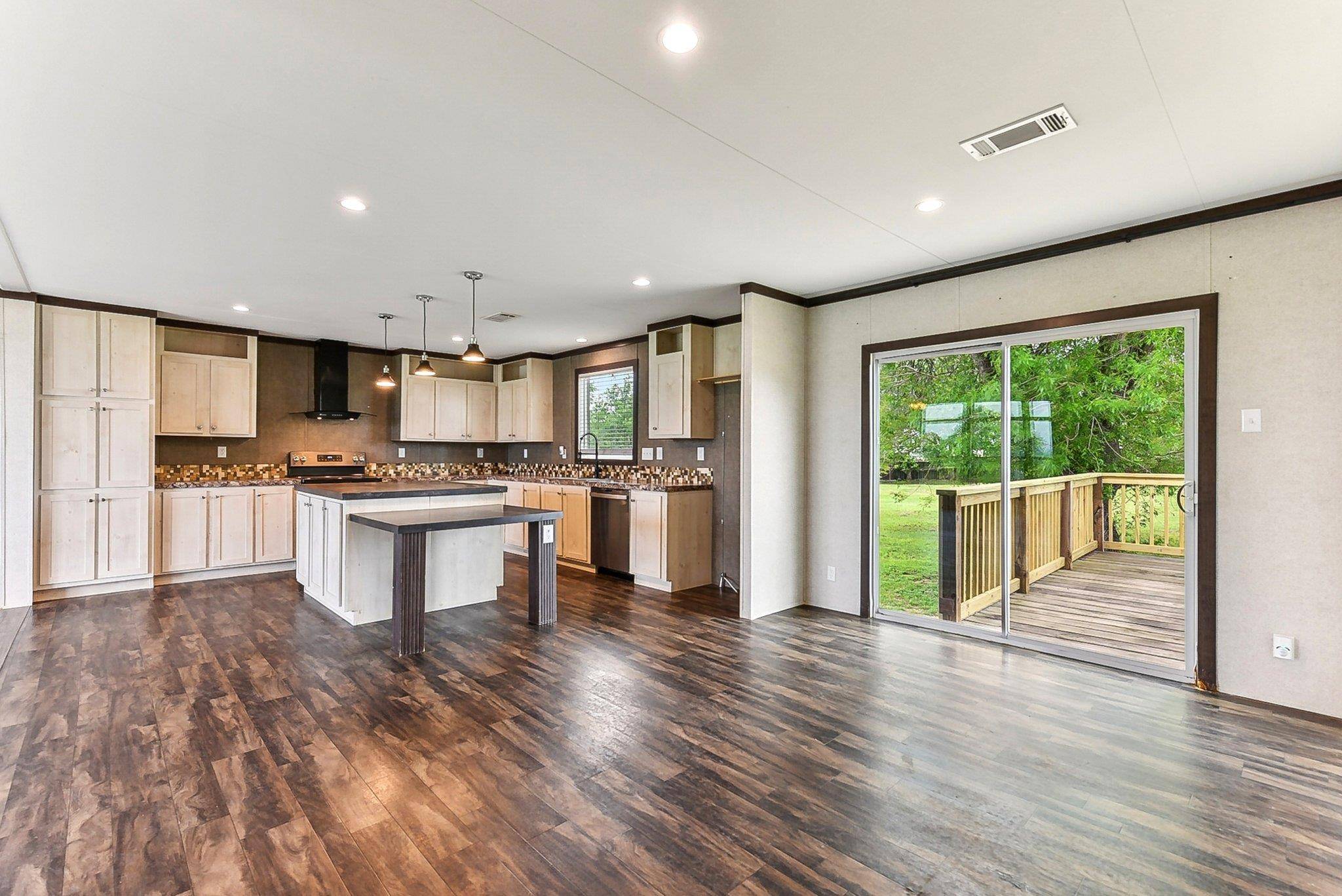 Smithville, TX 78957,1734 Colorado ST