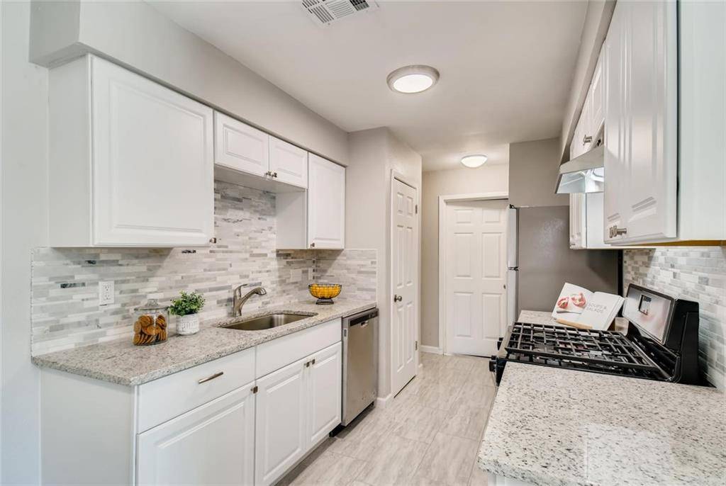 Austin, TX 78744,5009 Mashie CV