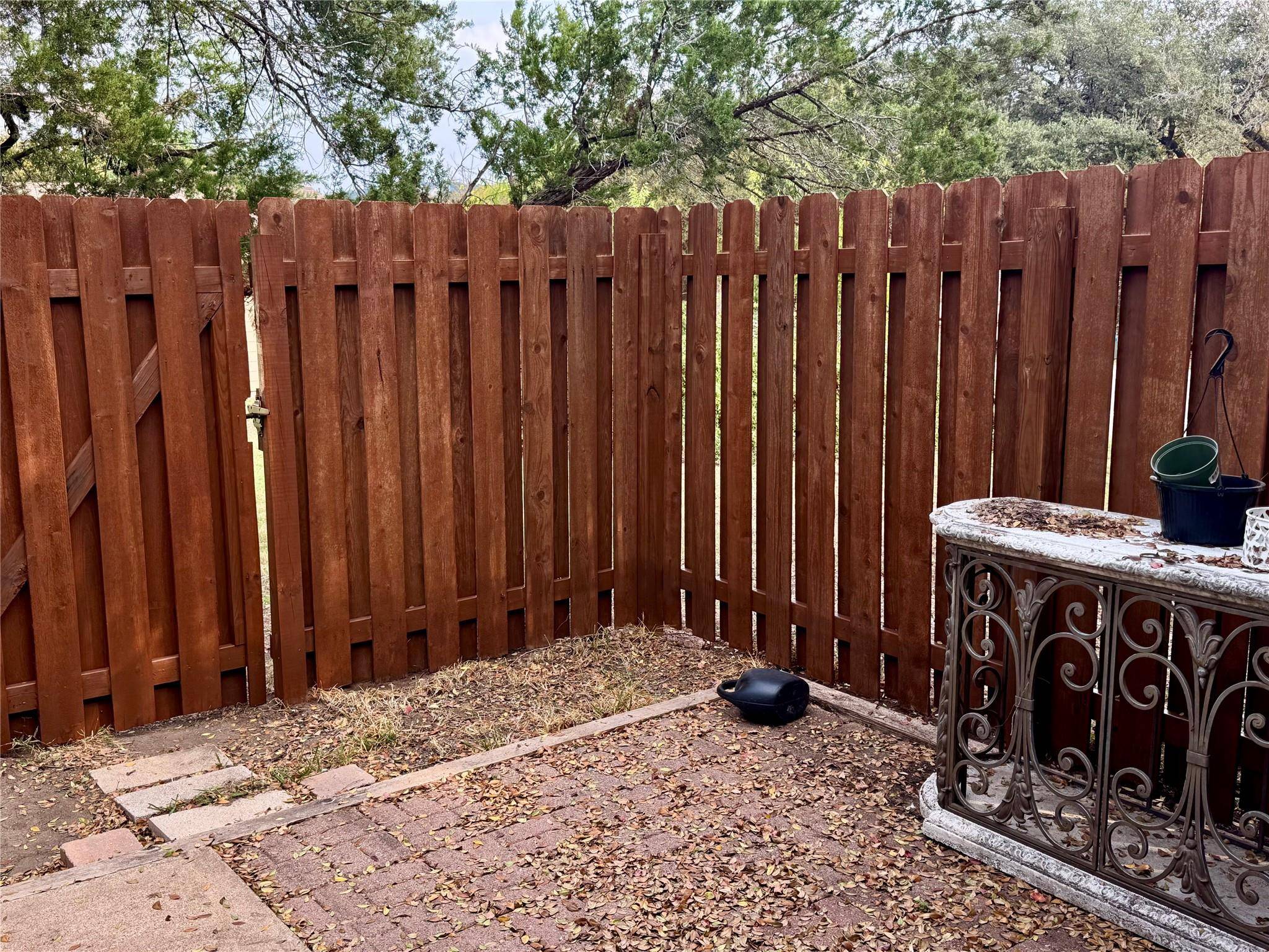 Lakeway, TX 78734,223 Stowaway CV #B