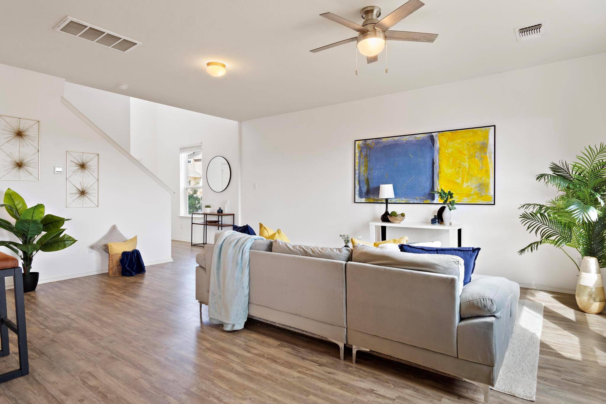 Buda, TX 78610,217 Boxwood DR