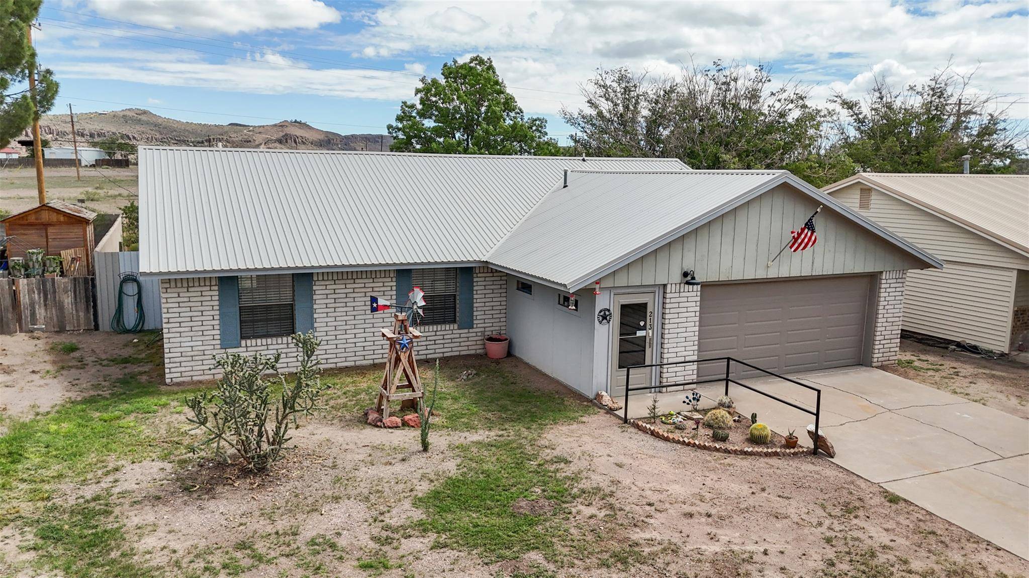 Fortdavis, TX 79734,213 Circle C Ave