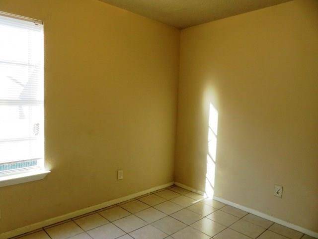 Taylor, TX 76574,522 Lenora DR #A