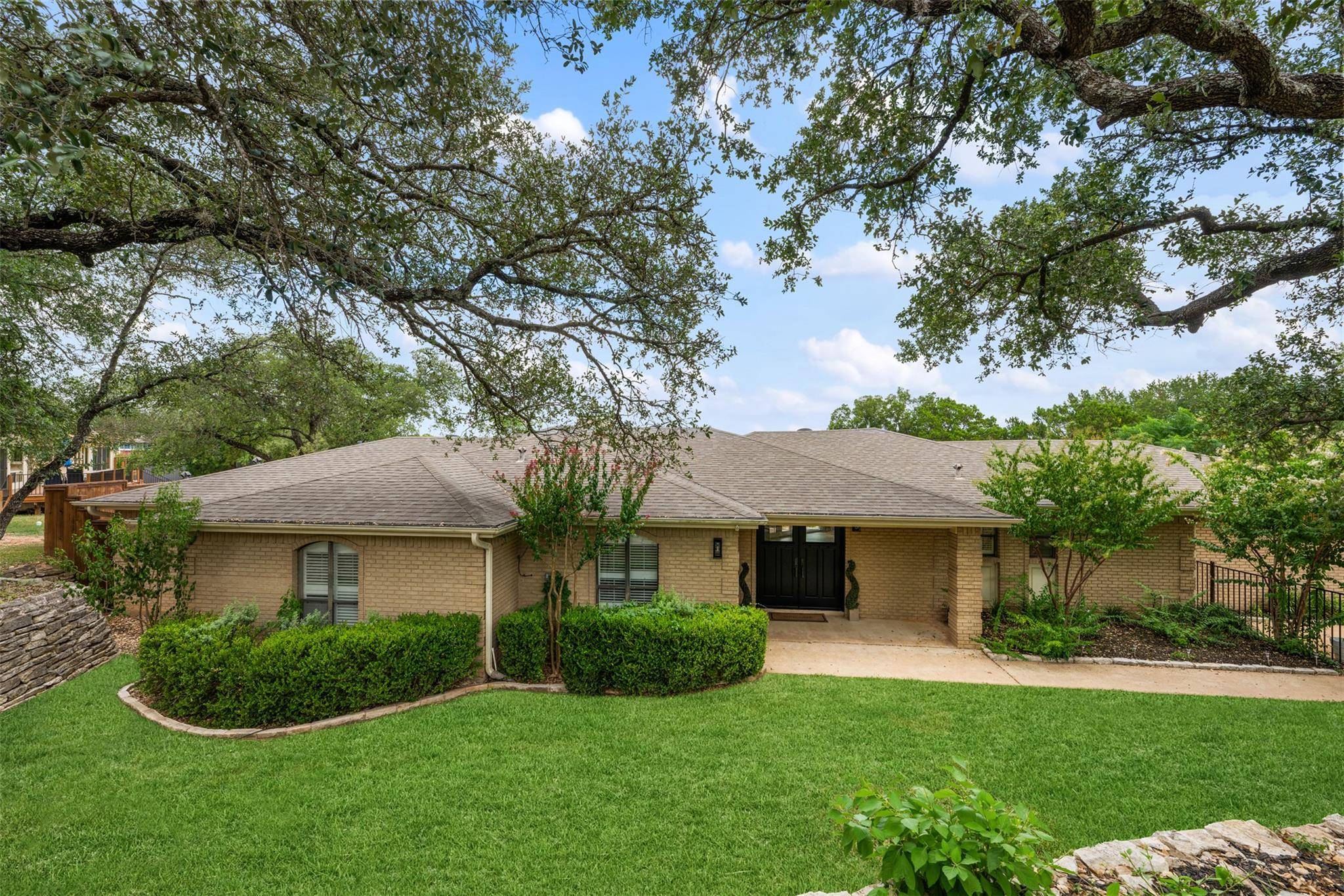 Lakeway, TX 78734,315 Comet