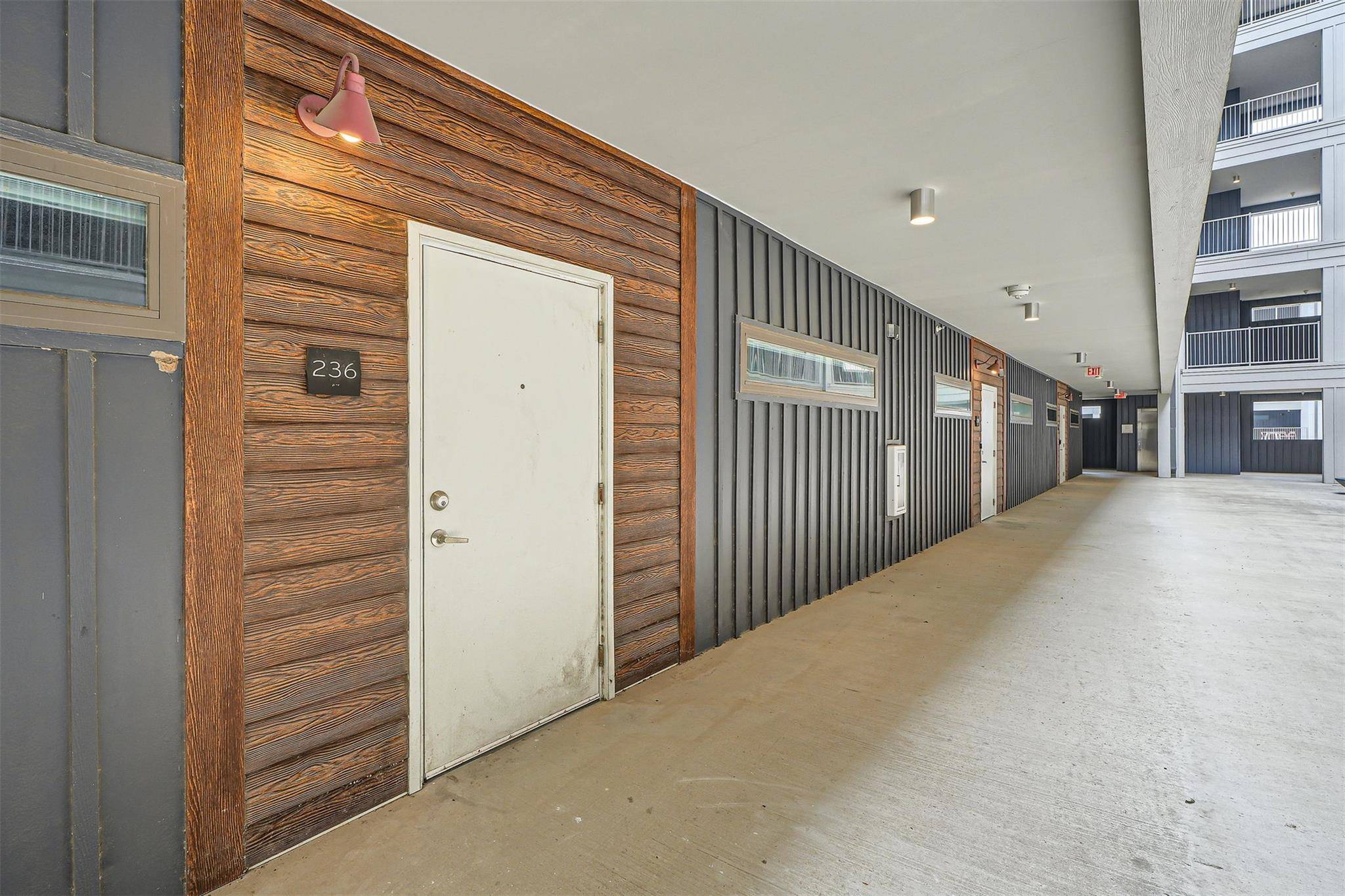 Austin, TX 78745,4361 S Congress Ave #236