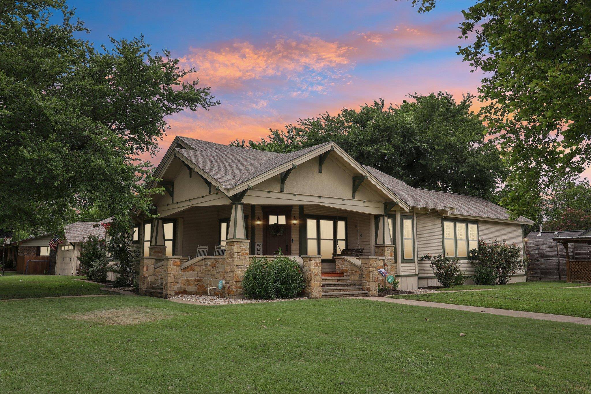 Taylor, TX 76574,804 Howard ST