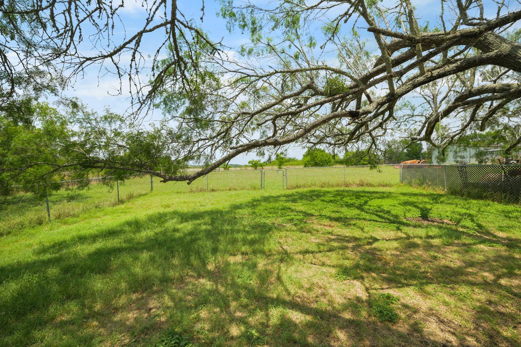 Lockhart, TX 78644,1842 Schuelke RD