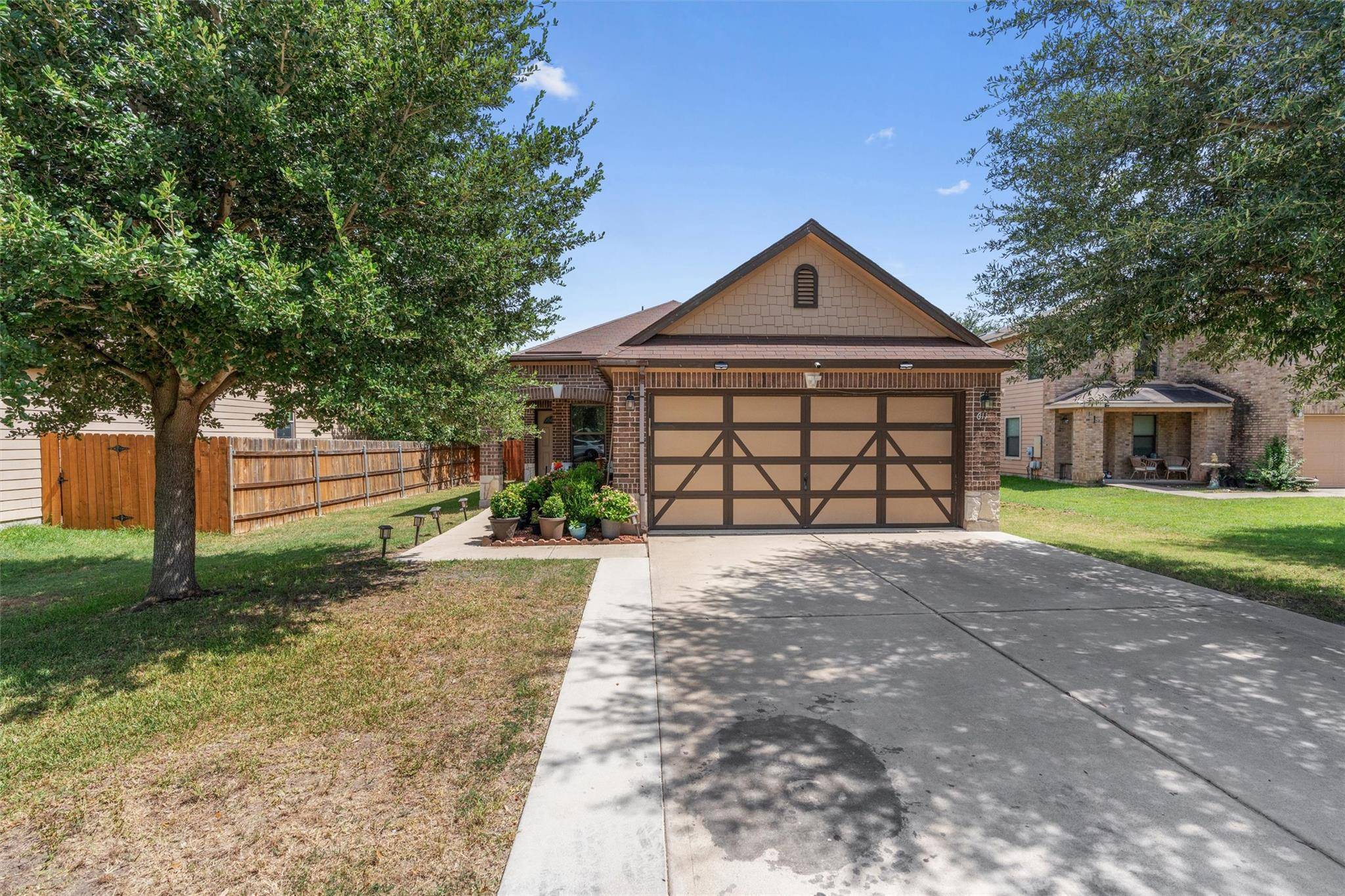 Taylor, TX 76574,611 Big Bend TRL