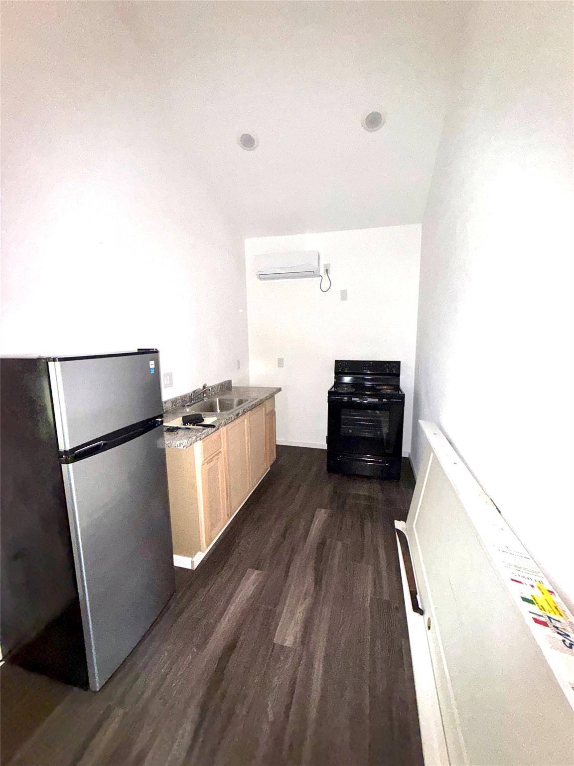 Dale, TX 78616,145 Campion LN