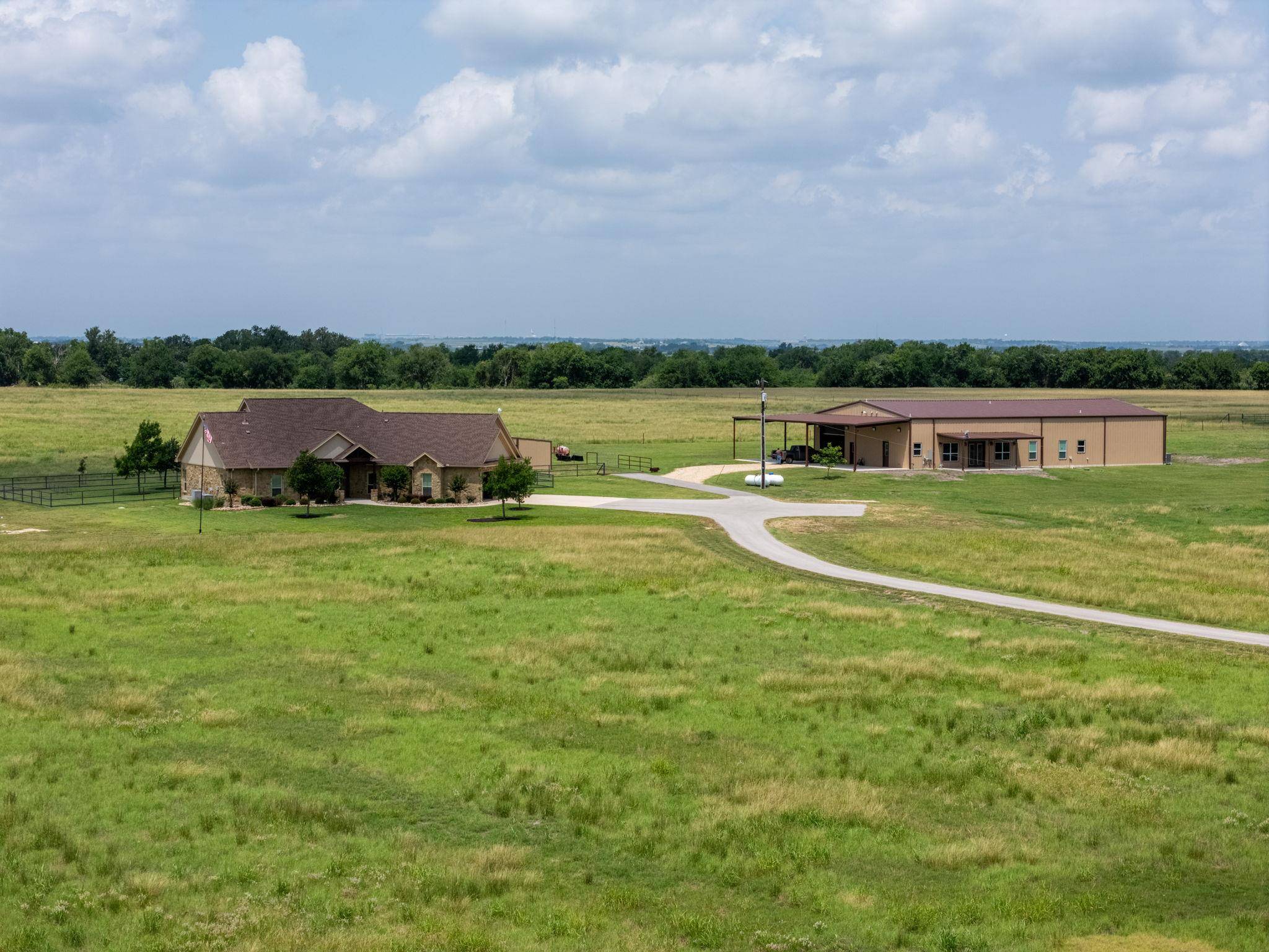Thrall, TX 76578,2650 COUNTY ROAD 450