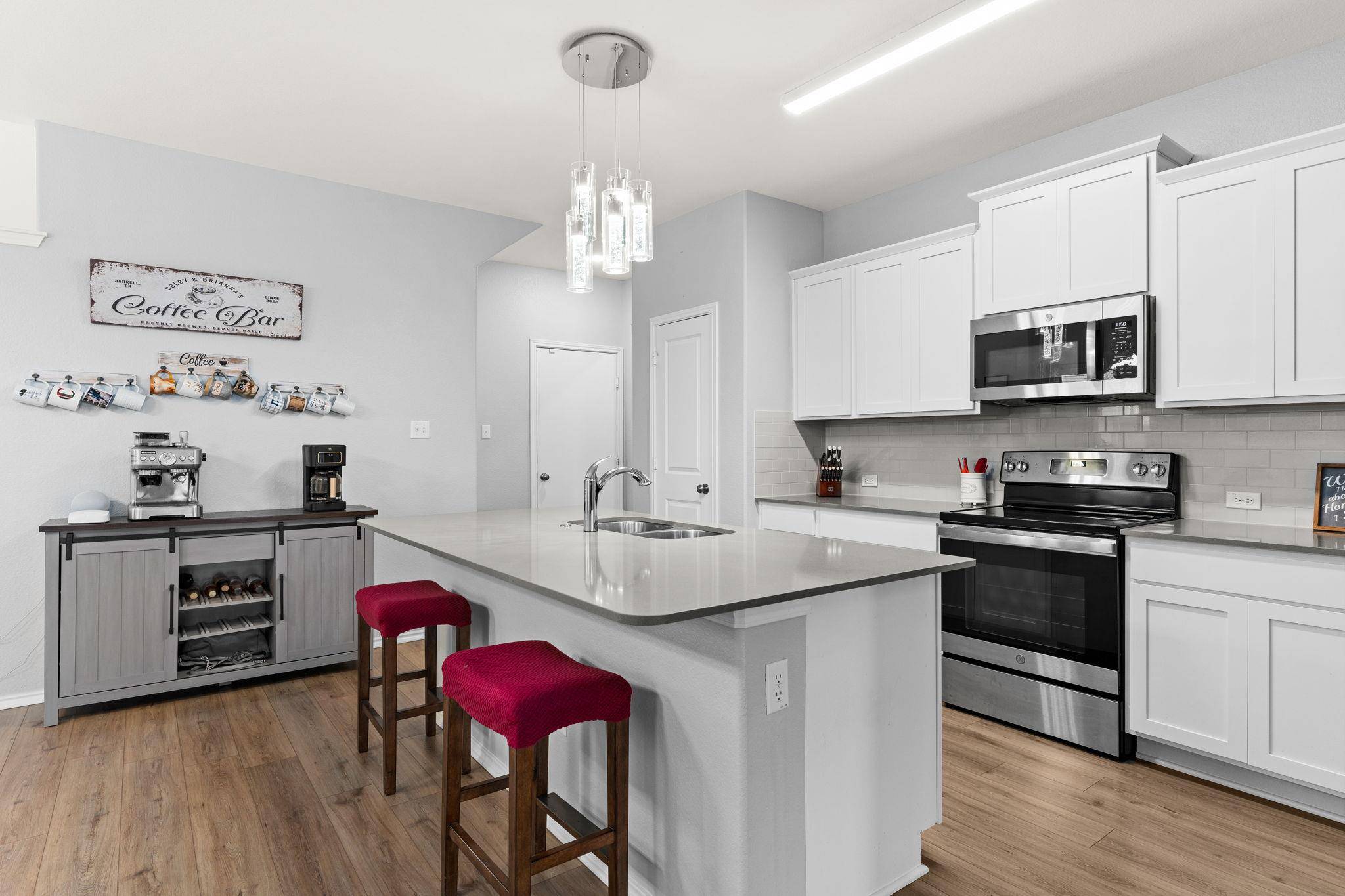 Jarrell, TX 76537,421 Perfect World LOOP