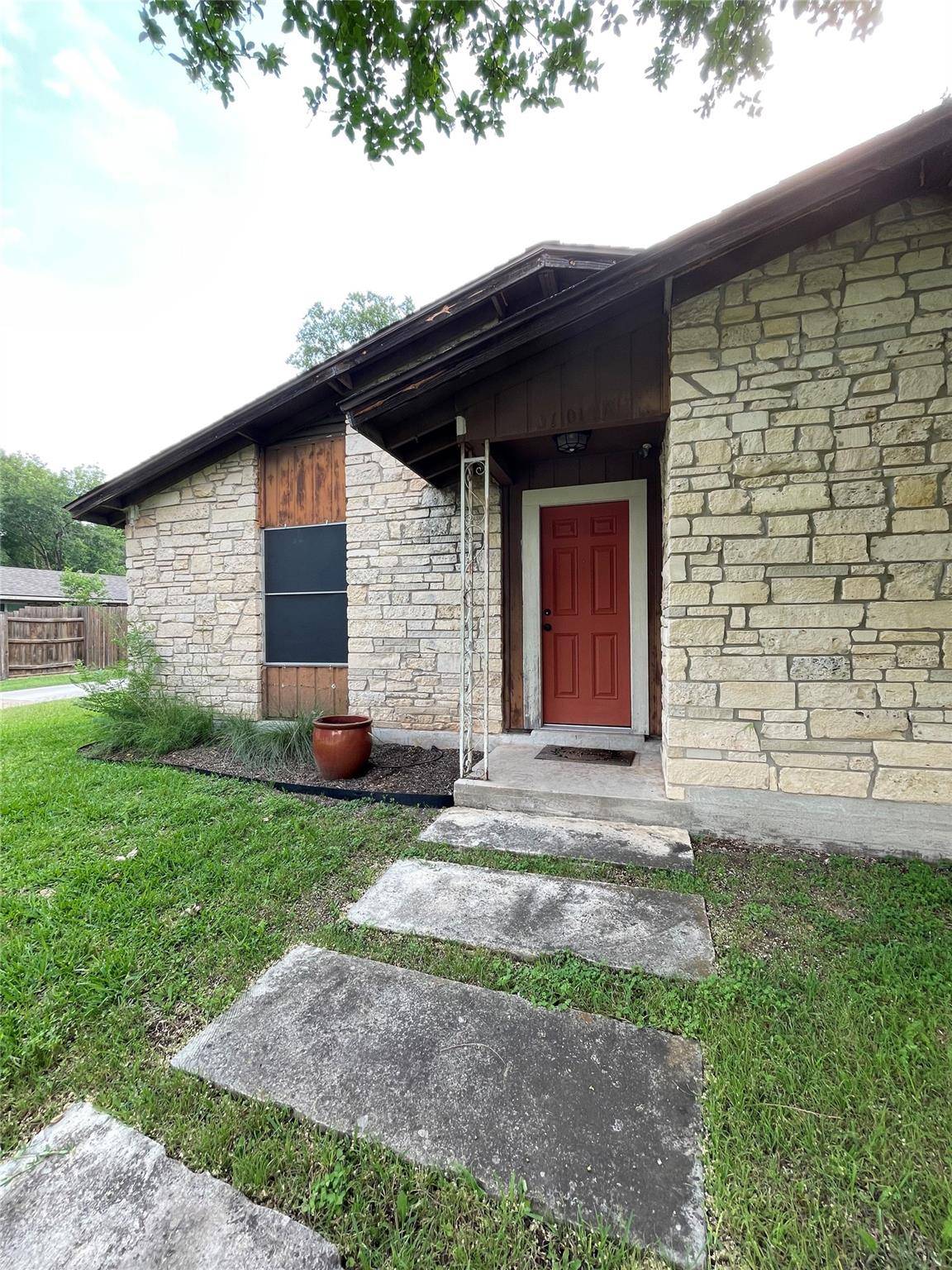 Austin, TX 78741,3101 Matador DR #A