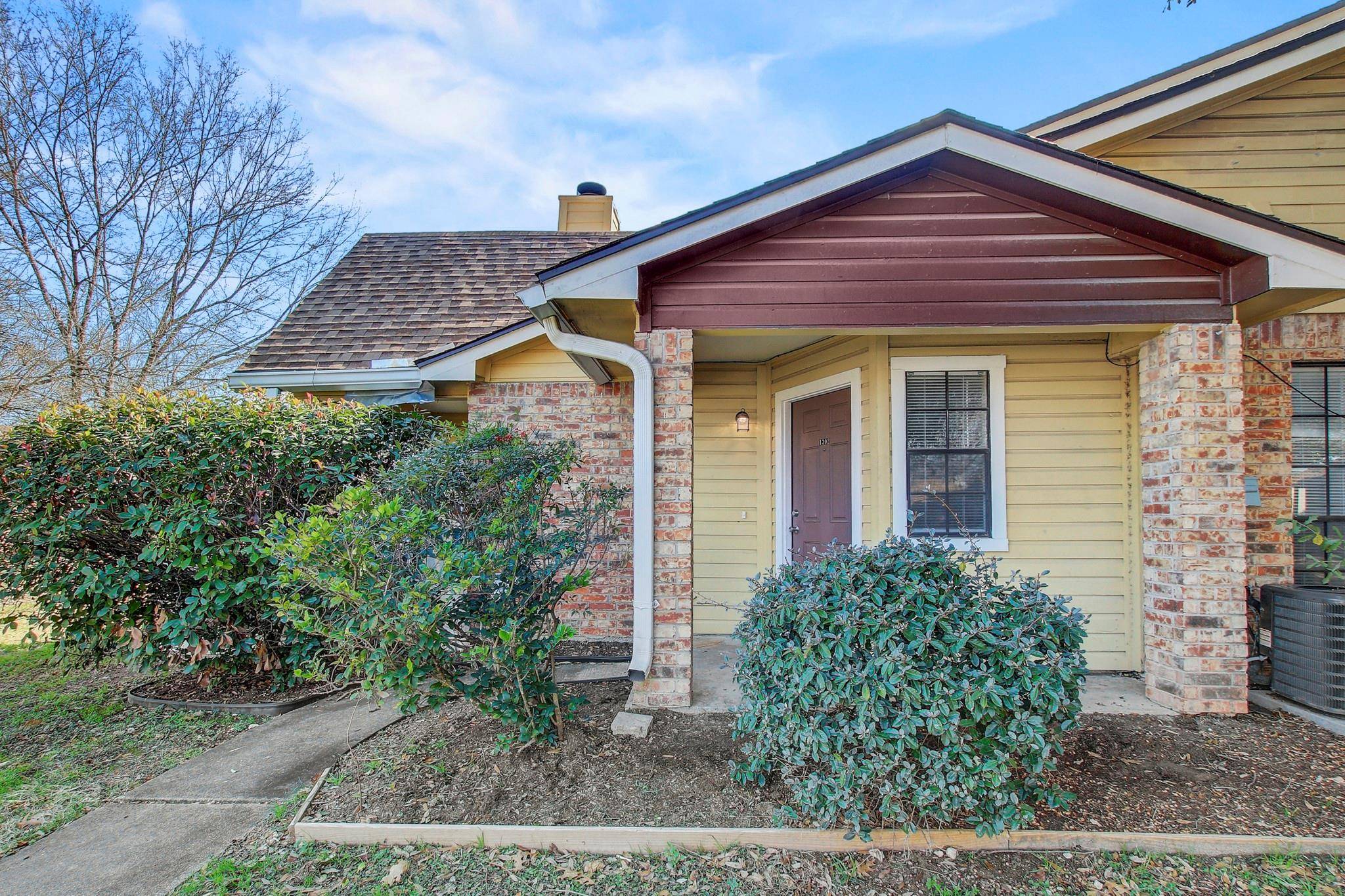 Austin, TX 78741,1601 Faro DR #1302