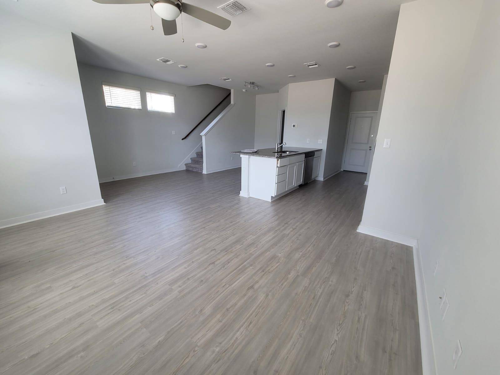 Leander, TX 78641,605 W South ST #302