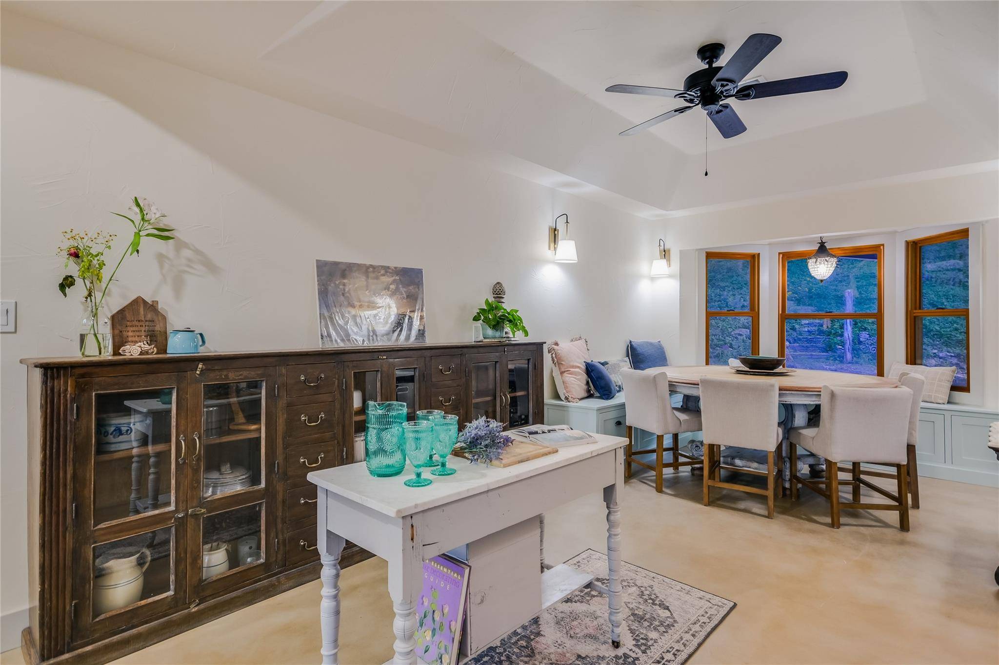 Wimberley, TX 78676,1100 GREEN ACRES DR