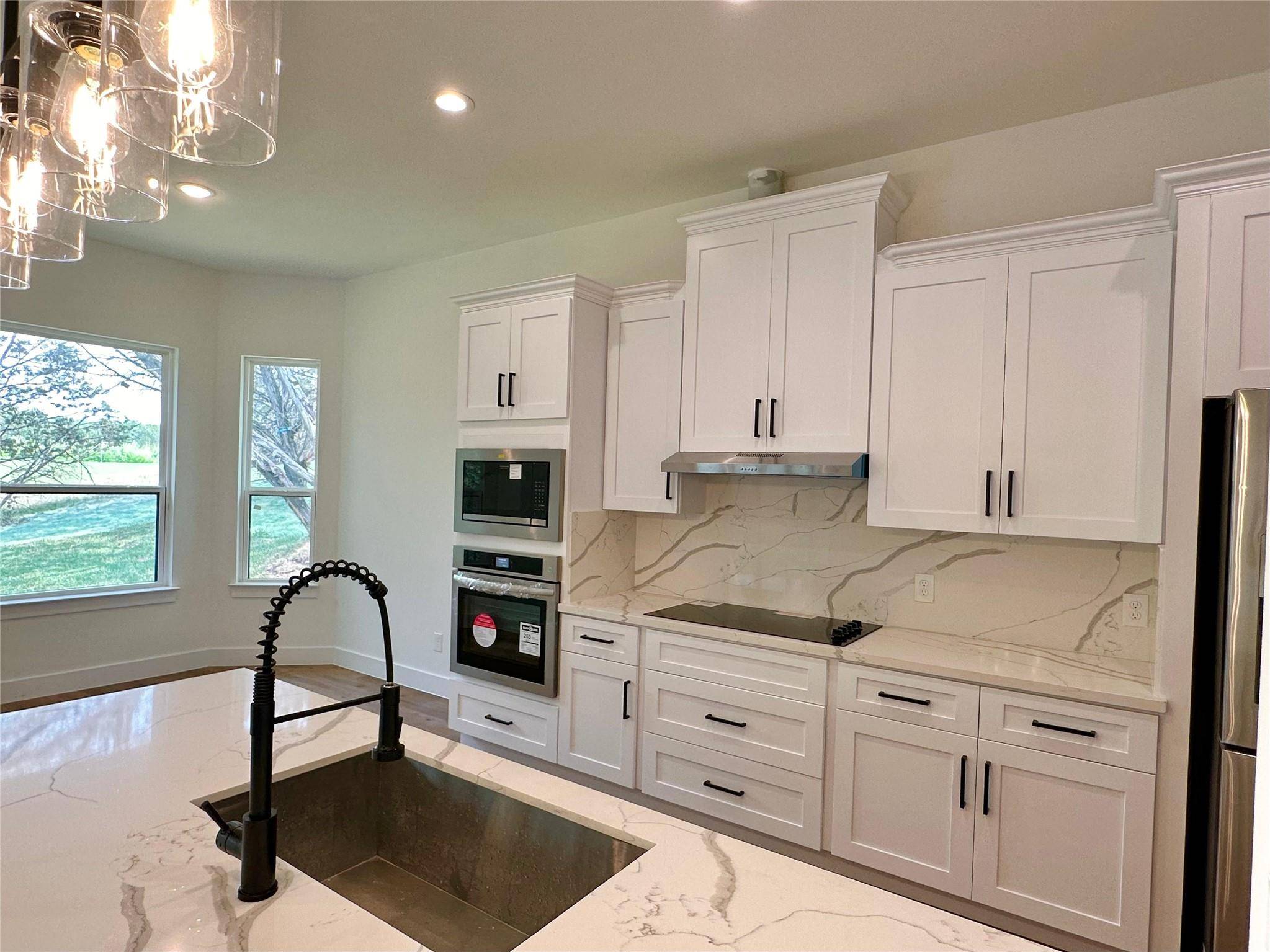Lago Vista, TX 78746,5206 Country club DR