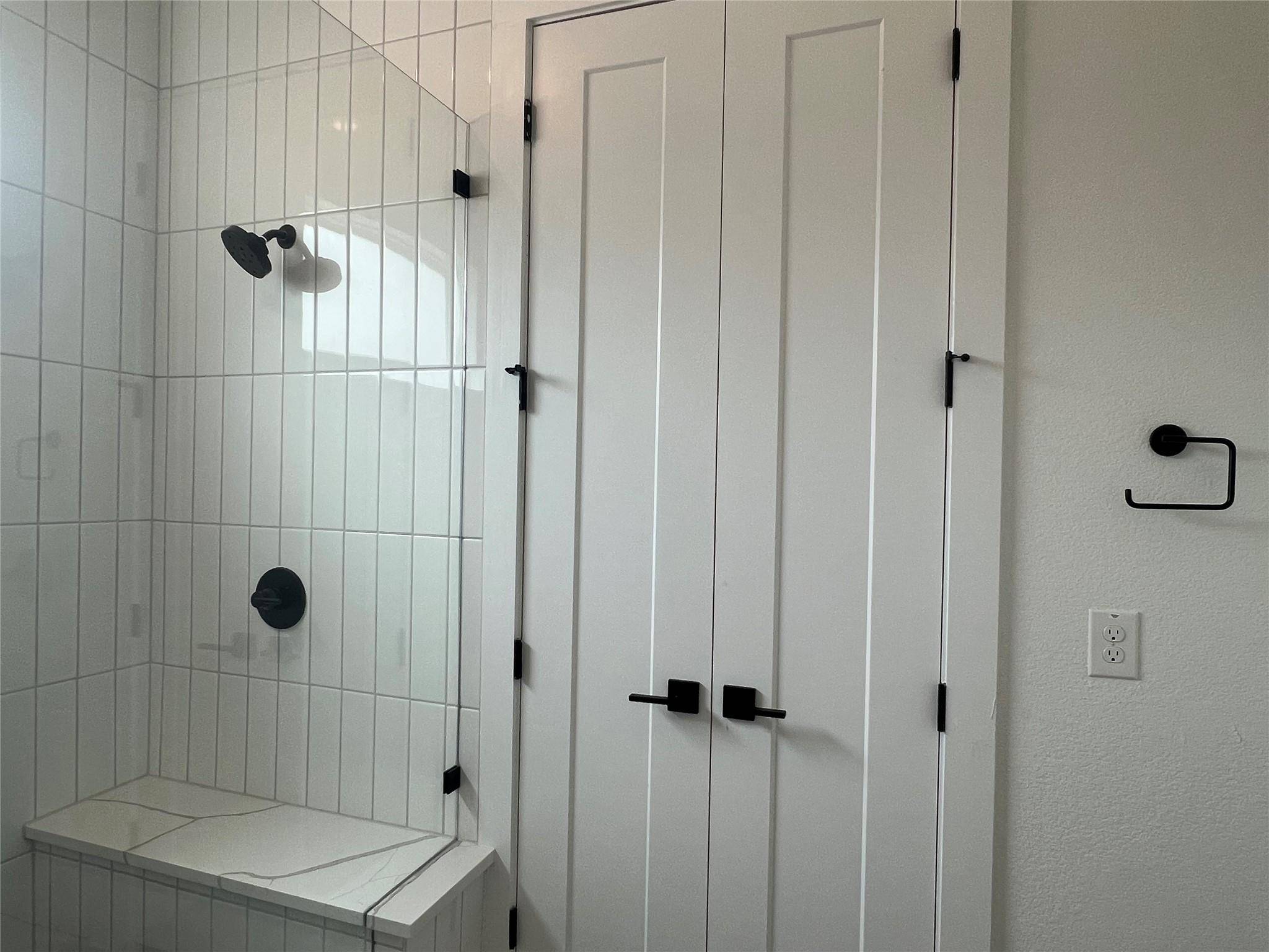 Austin, TX 78758,1703 Kit CIR