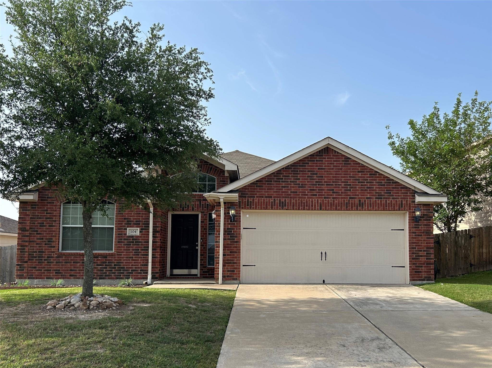 Jarrell, TX 76537,104 Judge King DR